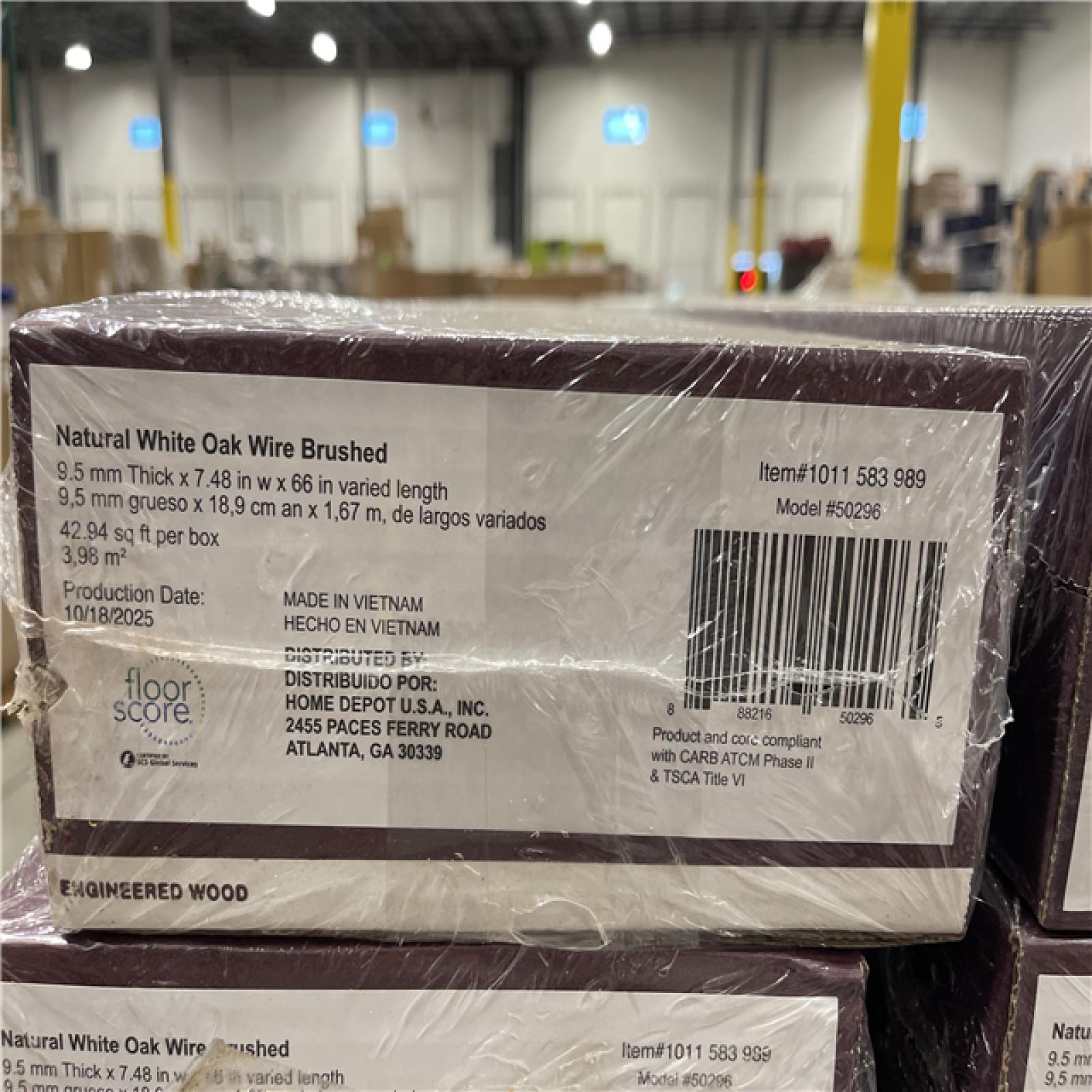 DALLAS LOCATION- NEW! HOME DECORATORS COLLECTION NATURAL WHITE OAK (42.948 sq.ft./case) PALLET (65 UNITS)