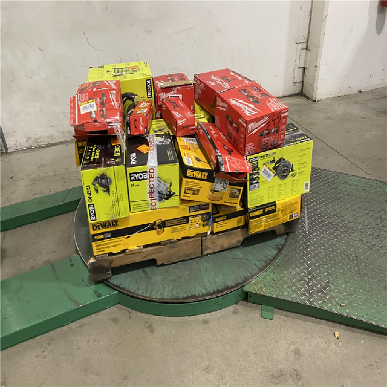 Dallas Location - As-Is Tool Pallet