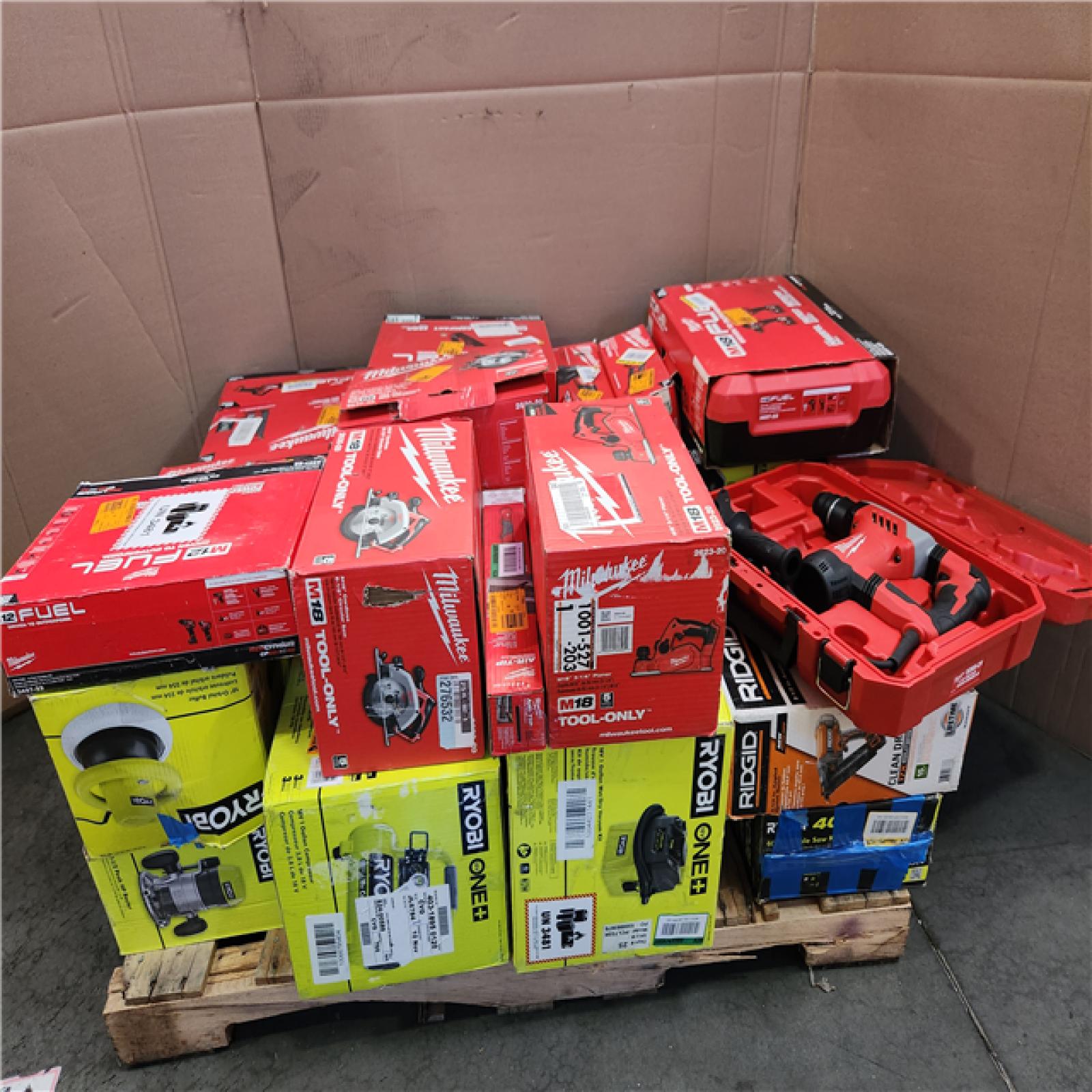 PHOENIX AS-IS TOOL PALLET