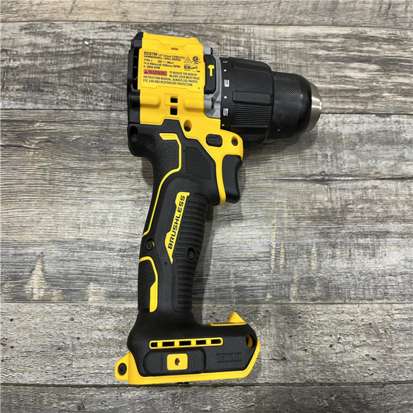 AS-IS DEWALT ATOMIC 20V Lithium-Ion Cordless 1/2 in. Hammer Drill Kit
