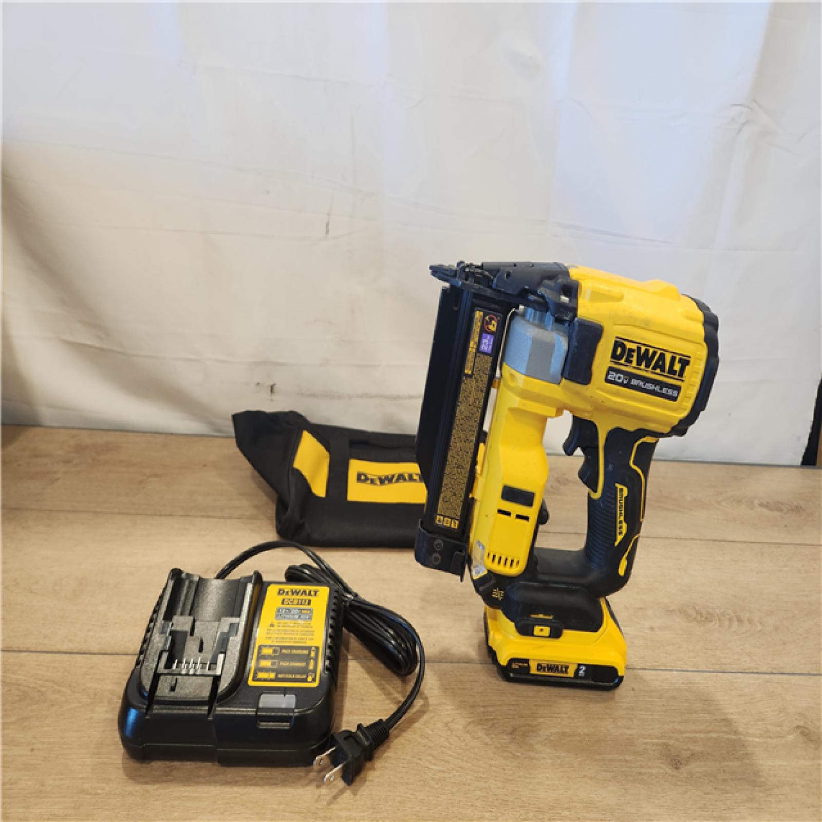 AS-IS- DEWALT ATOMIC 20V MAX Lithium Ion Cordless 23 Gauge Pin Nailer Kit