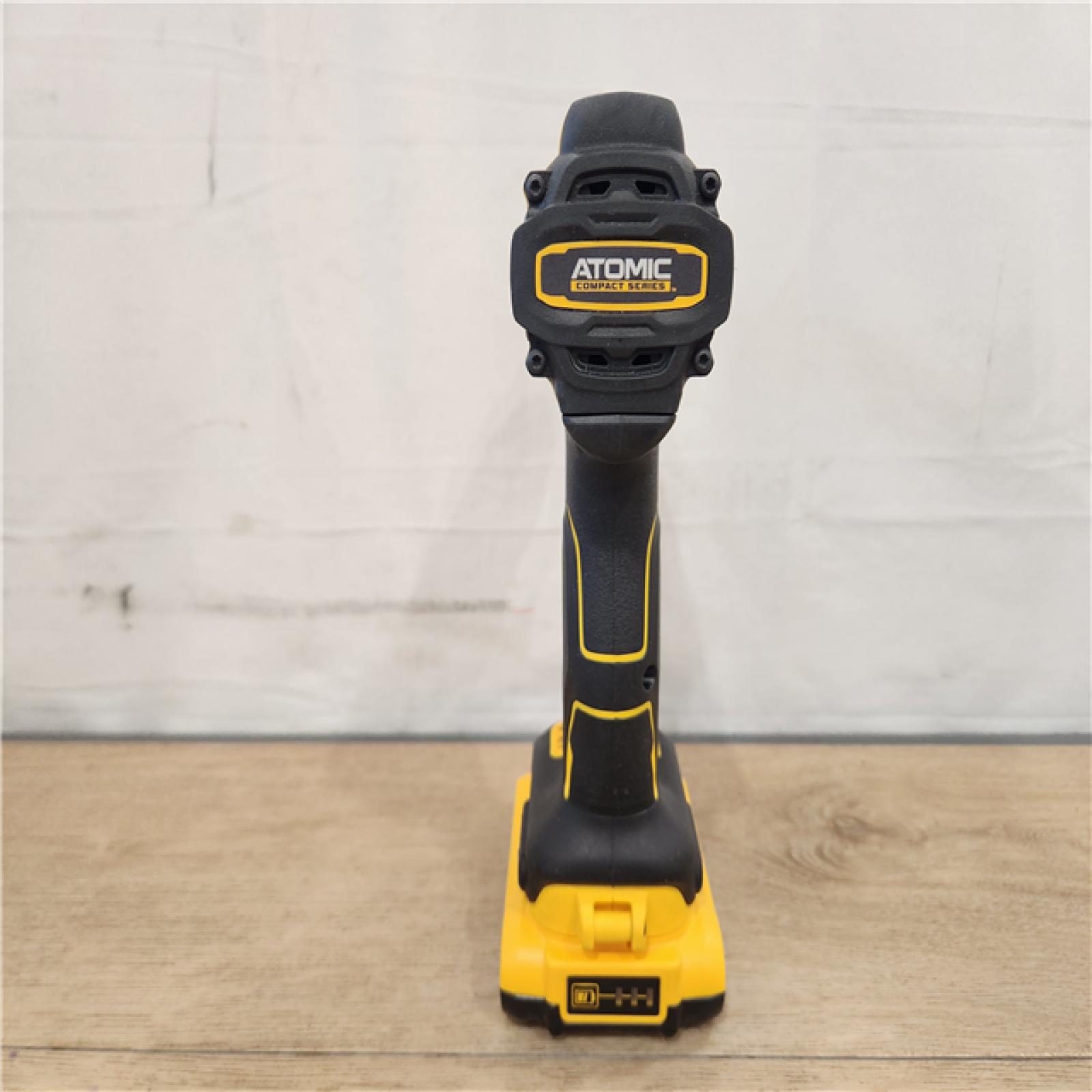 AS-IS- DEWALT DCD794D1 20V  Cordless.5 in Drill Driver  2 Ah
