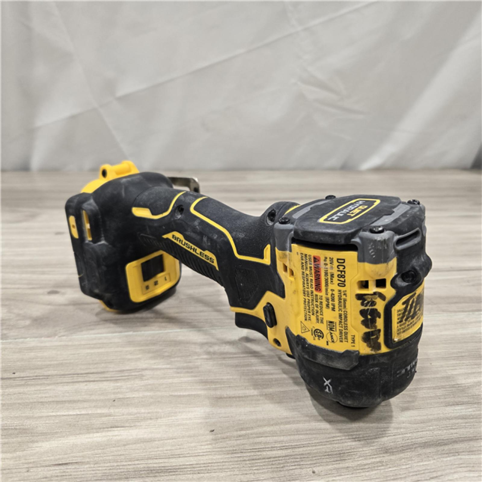 AS-IS DEWALT 20V MAX* XR Brushless Cordless 1/4 Quiet Hydraulic Impact Driver (Tool-Only)