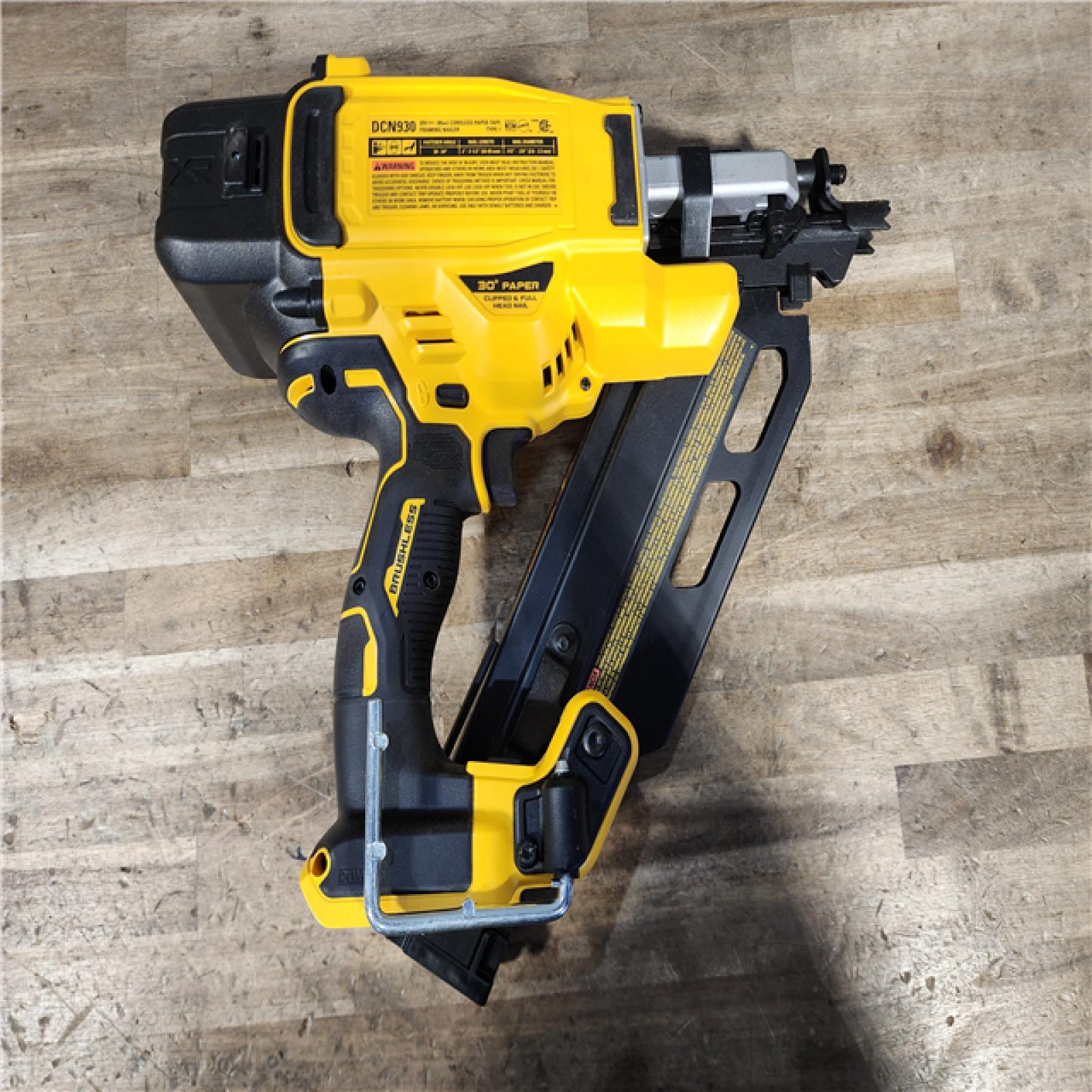 HOUSTON LOCATION - AS-IS DEWALT 20V 30 Degree Cordless Framing Nailer (Tool-Only)