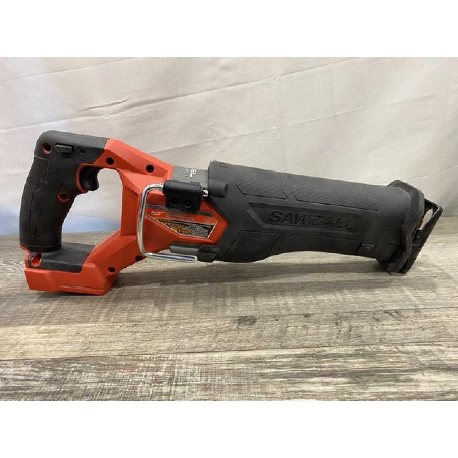 AS-IS Milwaukee  FUEL GEN-2 18V Lithium-Ion Brushless Cordless SAWZALL Reciprocating Saw (Tool-Only)