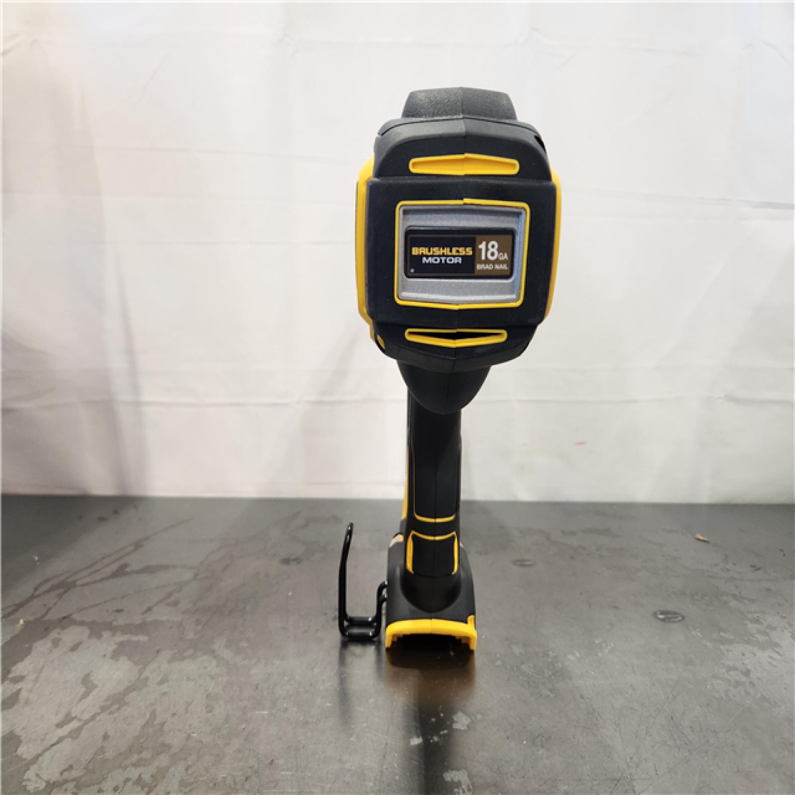 AS-IS- DeWalt 20V MAX XR Lithium-Ion Cordless 18-Gauge Brad Nailer (Tool Only)