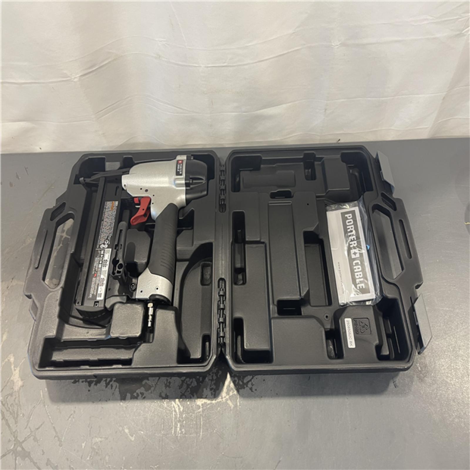 AS-IS- Porter Cable NS150C - 18 Gauge 1/2  to 1-1/2  Narrow Crown Air Stapler Kit