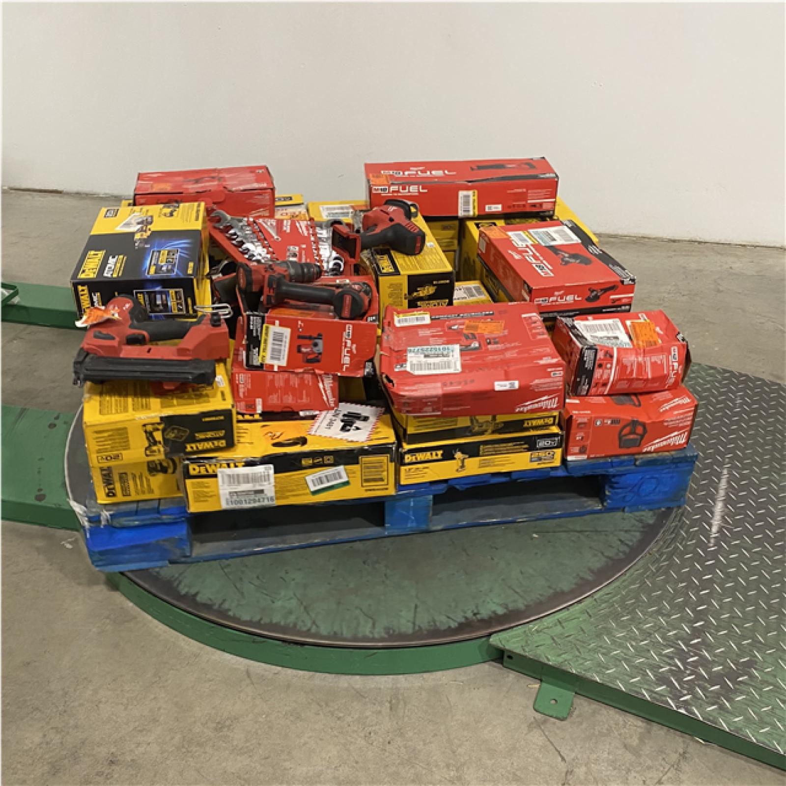 Dallas Location - As-Is Tool Pallet