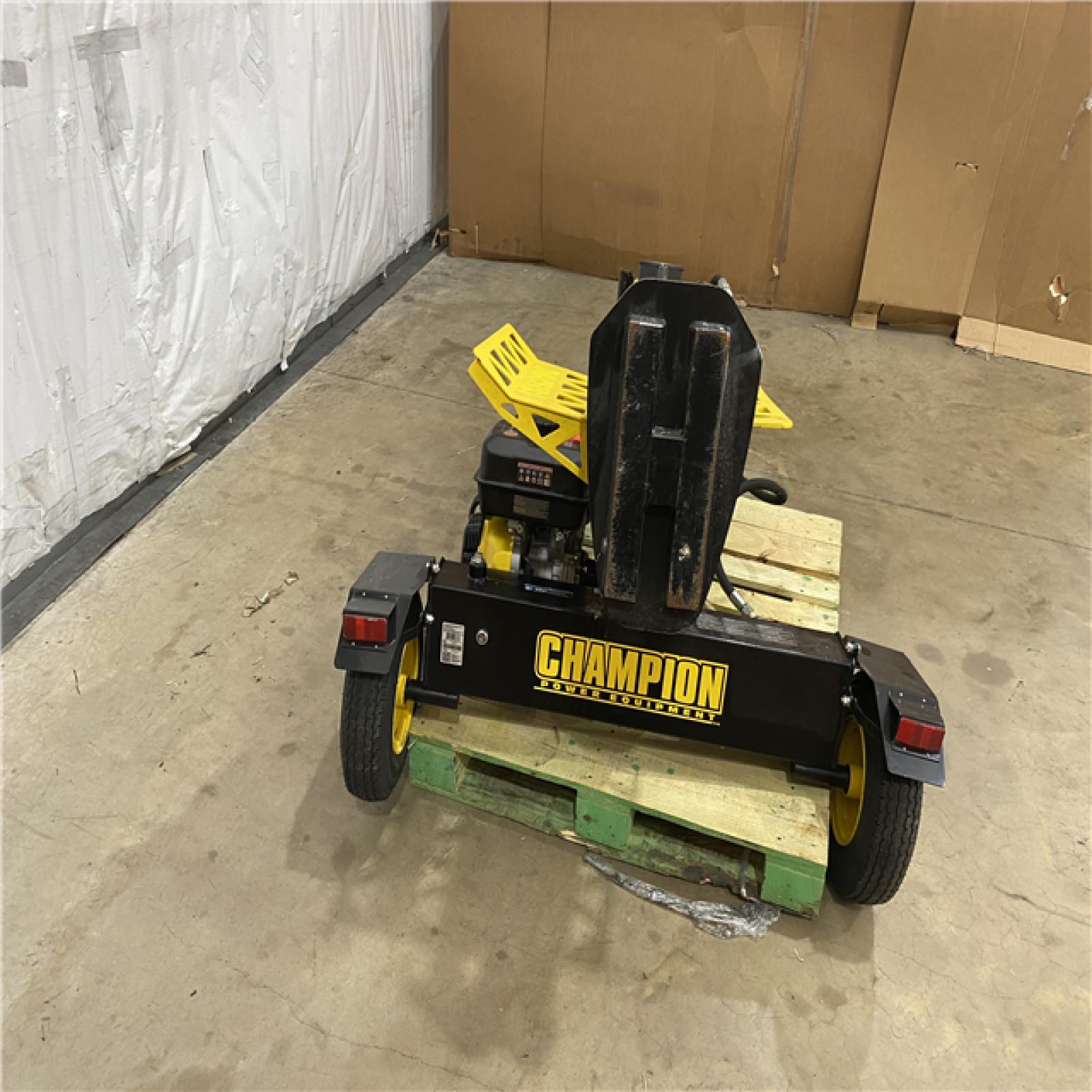 Houston Location - AS-IS Outdoor Power Equipment CHAMPION 37 TON LOG SPLITTER