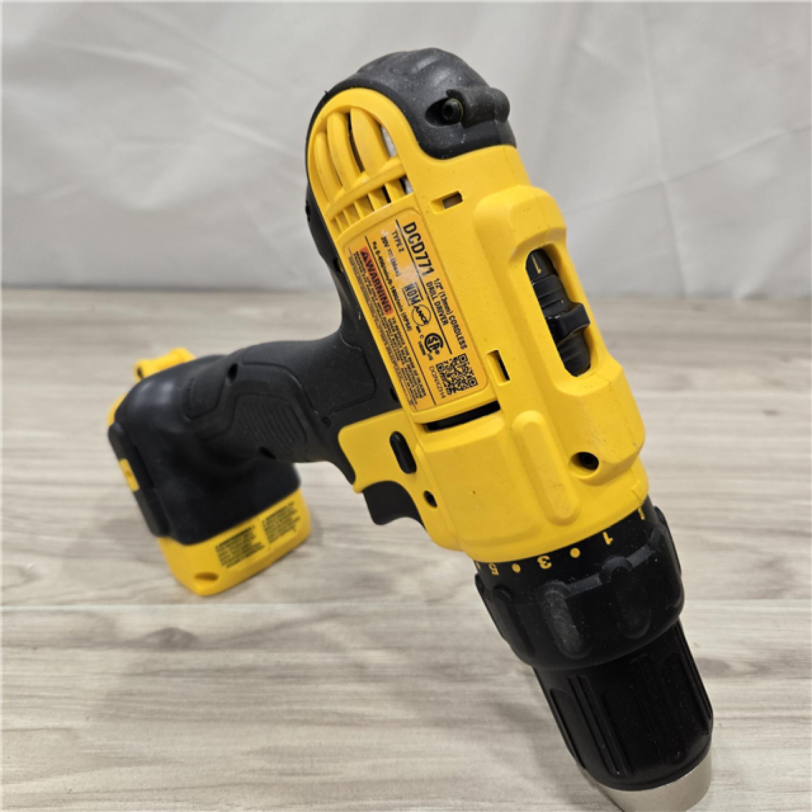 AS-IS DeWALT 20V MAX Cordless Drill Driver/Impact Driver Combo Kit