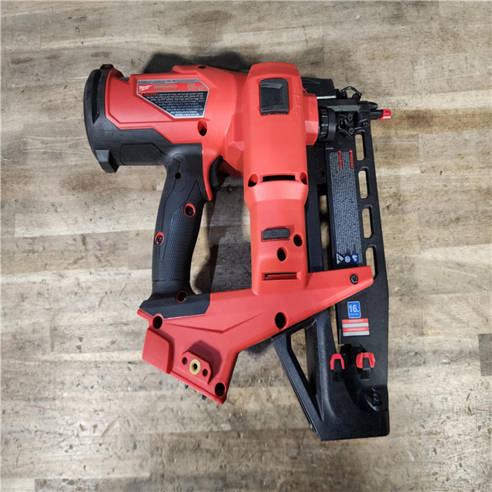 HOUSTON LOCATION - AS-IS MILWAUKEE 16 GAUGE STRAIGHT FINISH NAILER (TOOL ONLY)