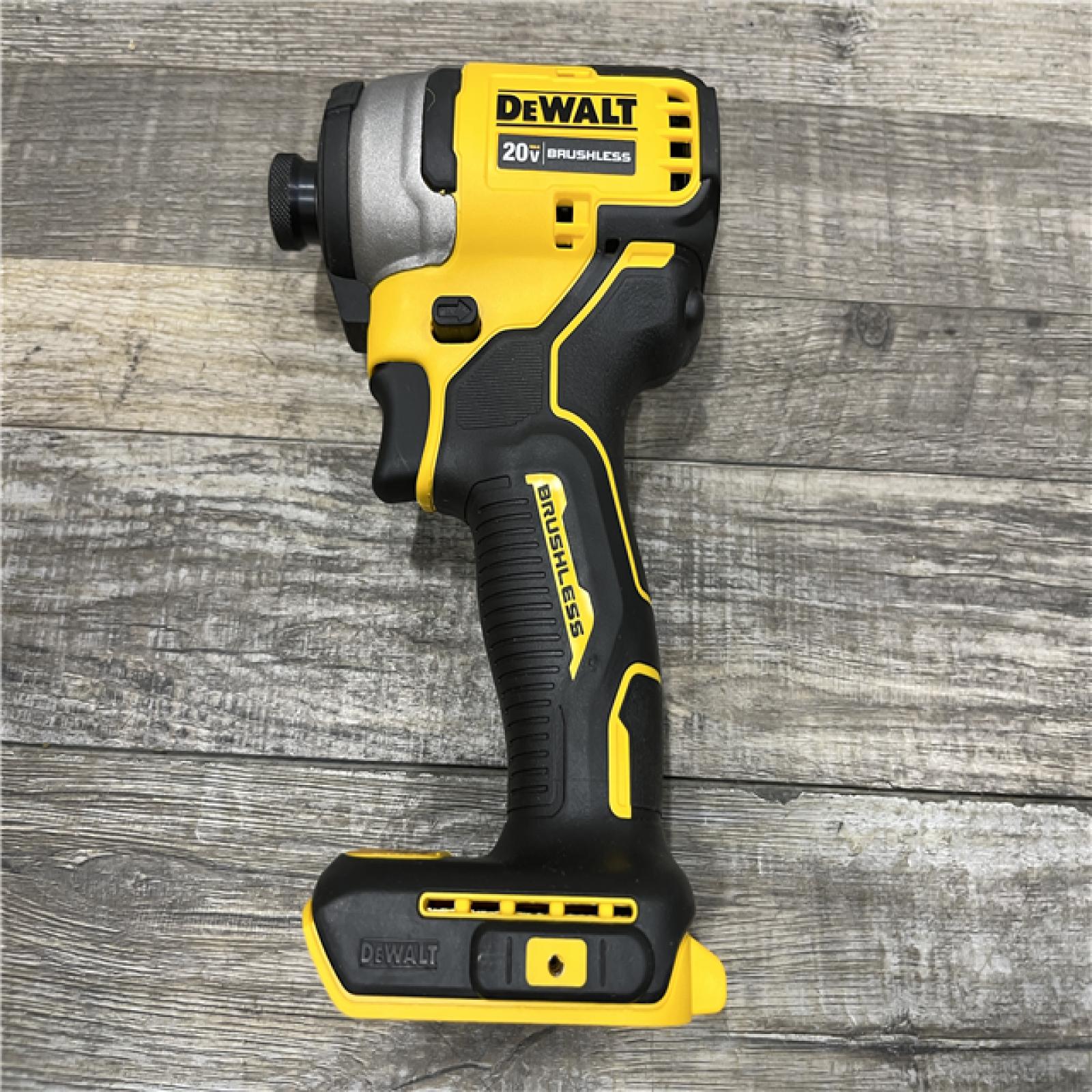 AS-IS DEWALT Atomic 20V Max Lithium-Ion Brushless Cordless Compact 1/4 in. Impact Driver Kit