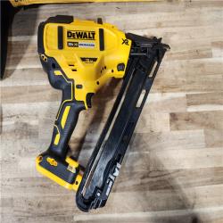 HOUSTON LOCATION - AS-IS DEWALT 20V MAX XR Lithium-Ion Cordless 2-1/2 in. 15-Gauge Finish Nailer Kit