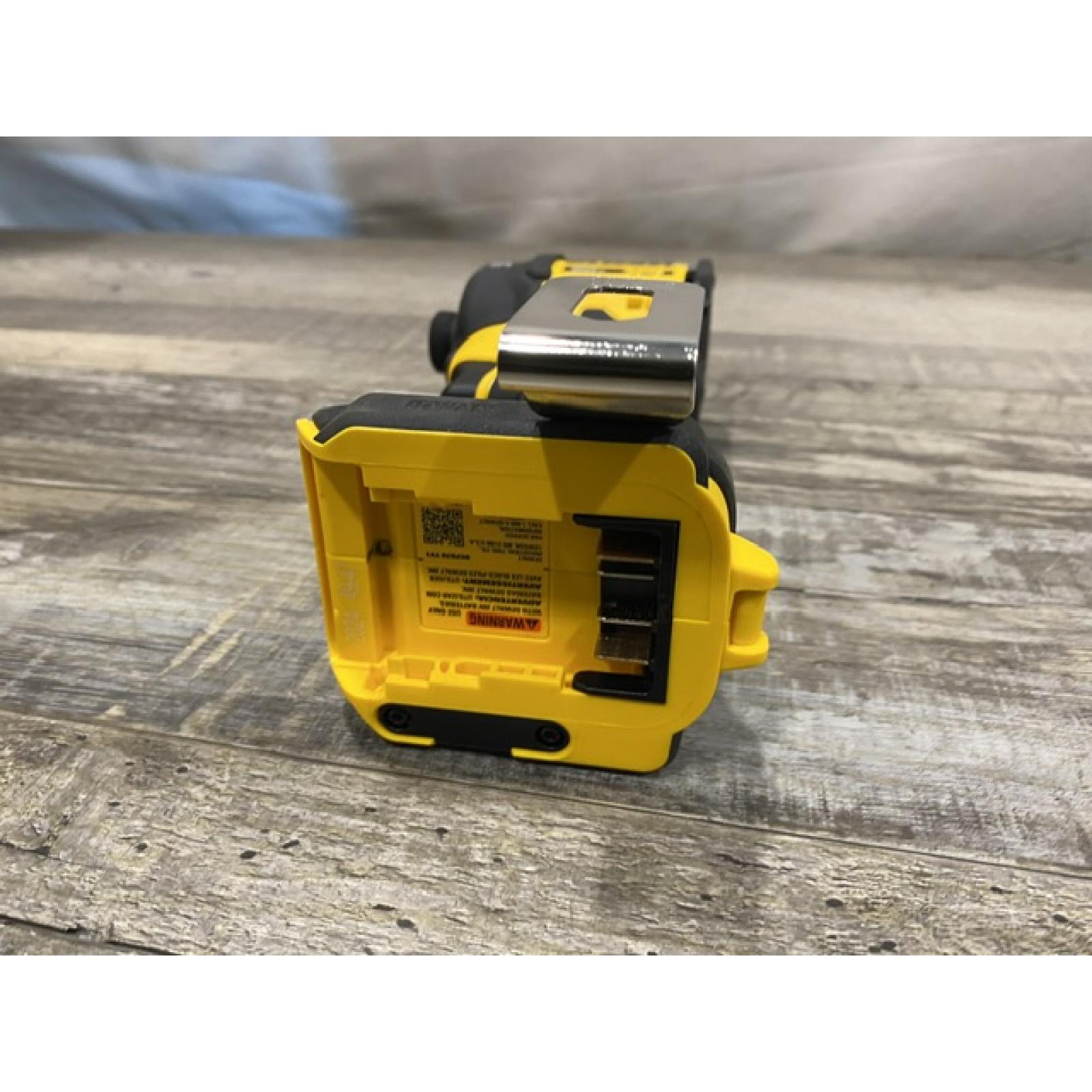 AS-IS DEWALT 20V XR Brushless Cordless 1/4 in. Quiet Hydraulic Impact Driver (Tool-Only)