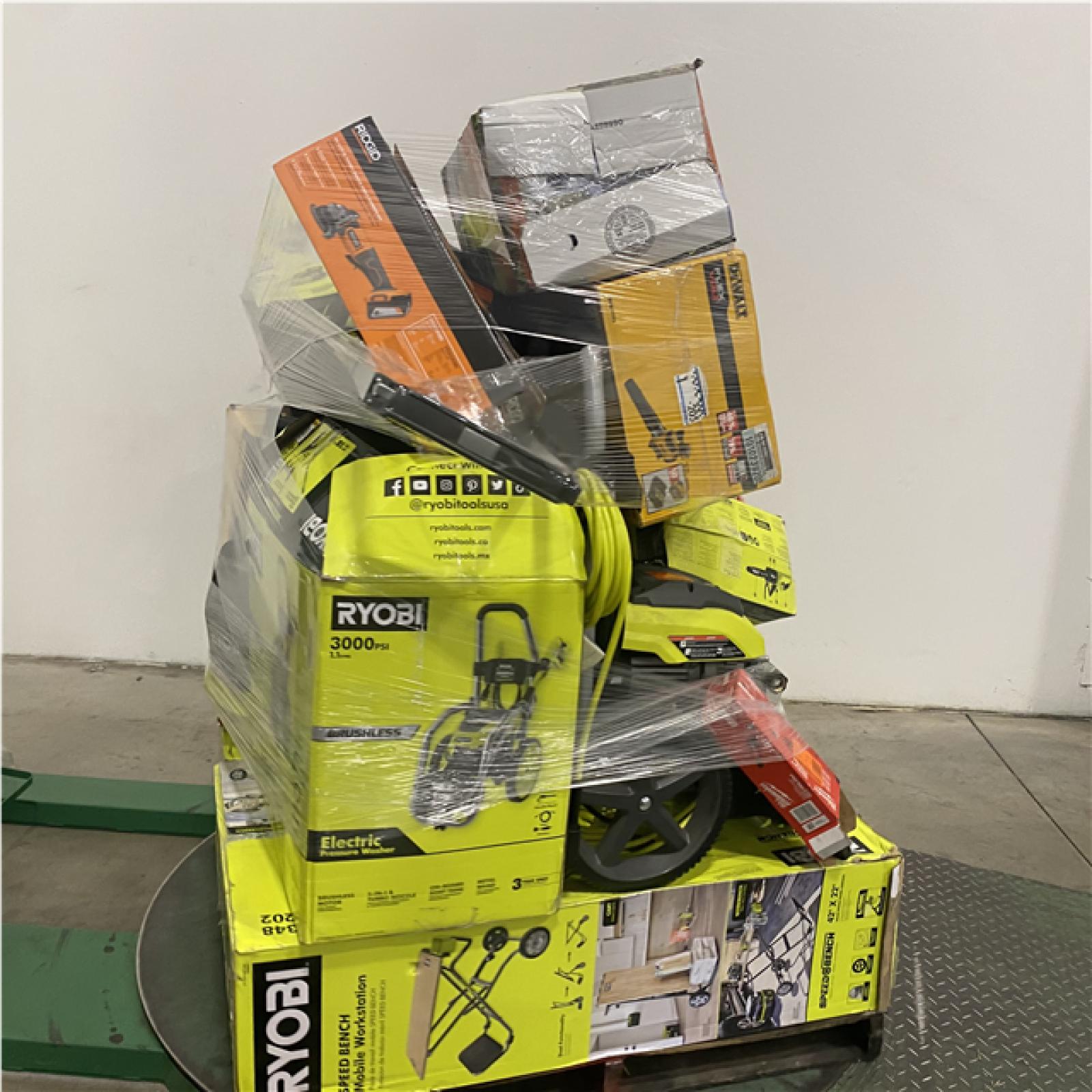 Dallas Location - As-Is Tool Pallet