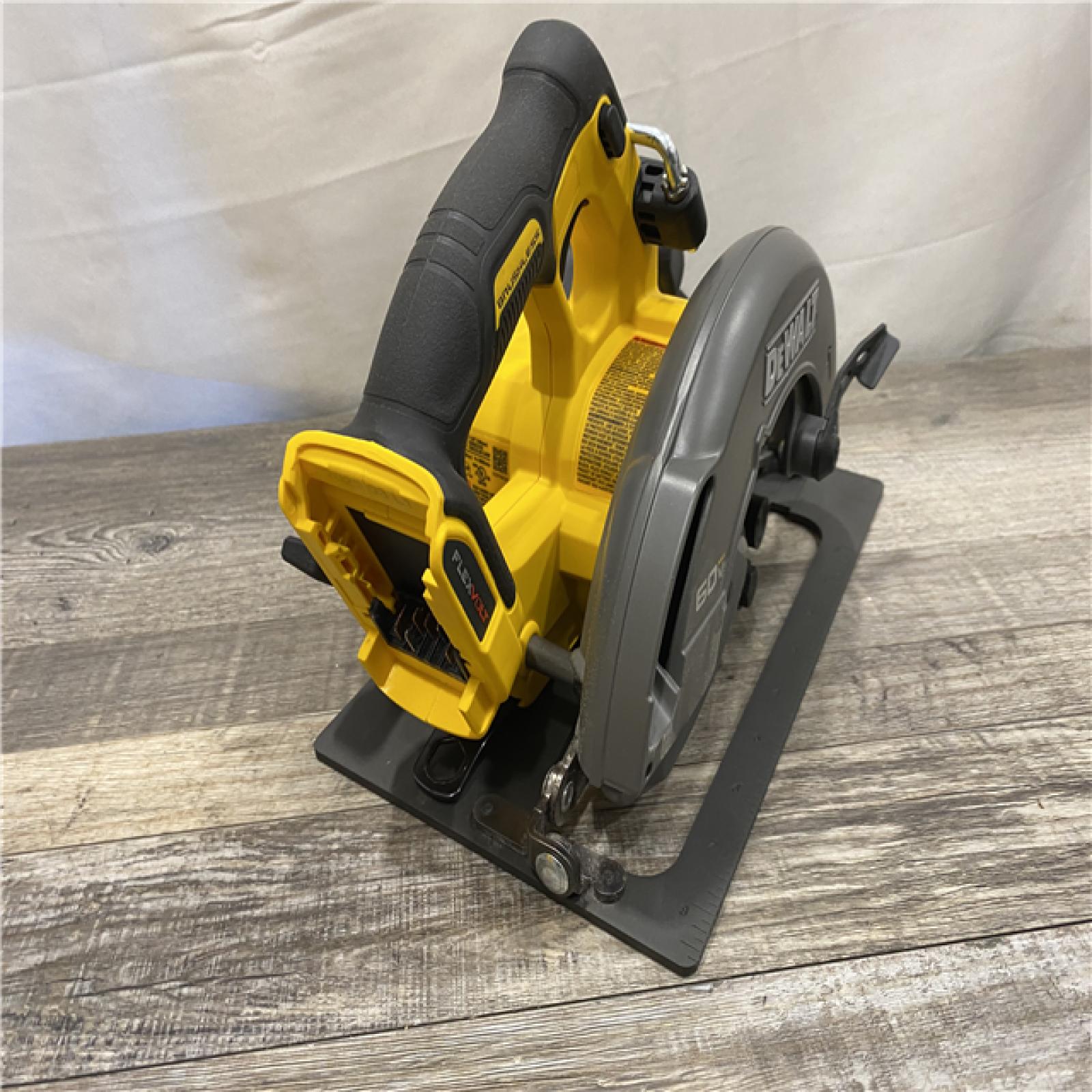 AS-IS DEWALT FLEXVOLT 60V MAX Cordless Brushless 7-1/4 in. Circular Saw with Brake (Tool Only)