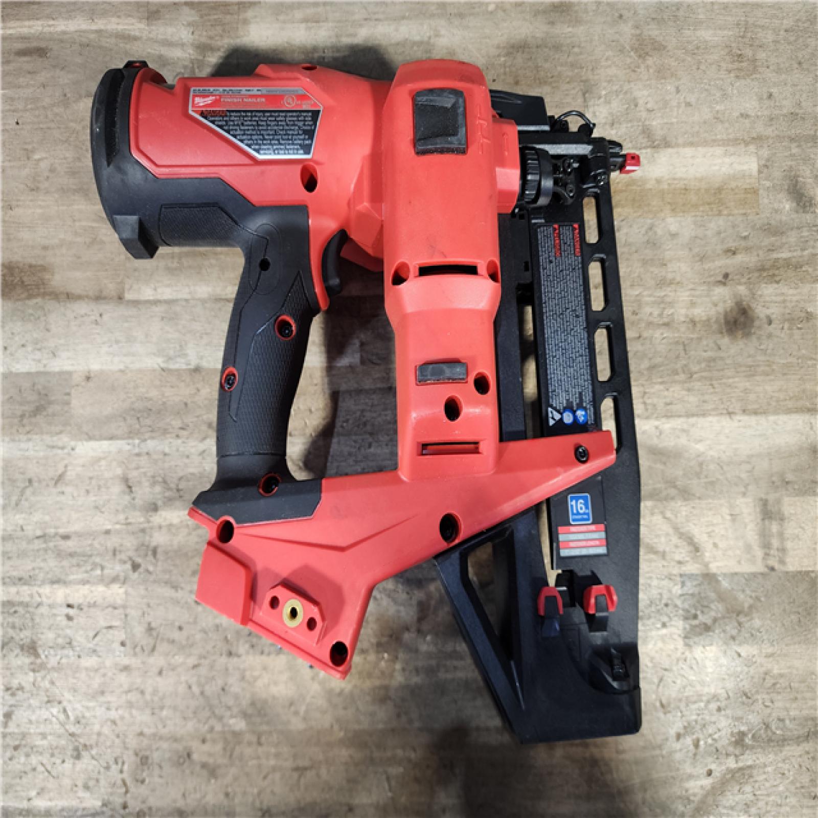 HOUSTON LOCATION - AS-IS MILWAUKEE 16 GAUGE STRAIGHT FINISH NAILER (TOOL ONLY)