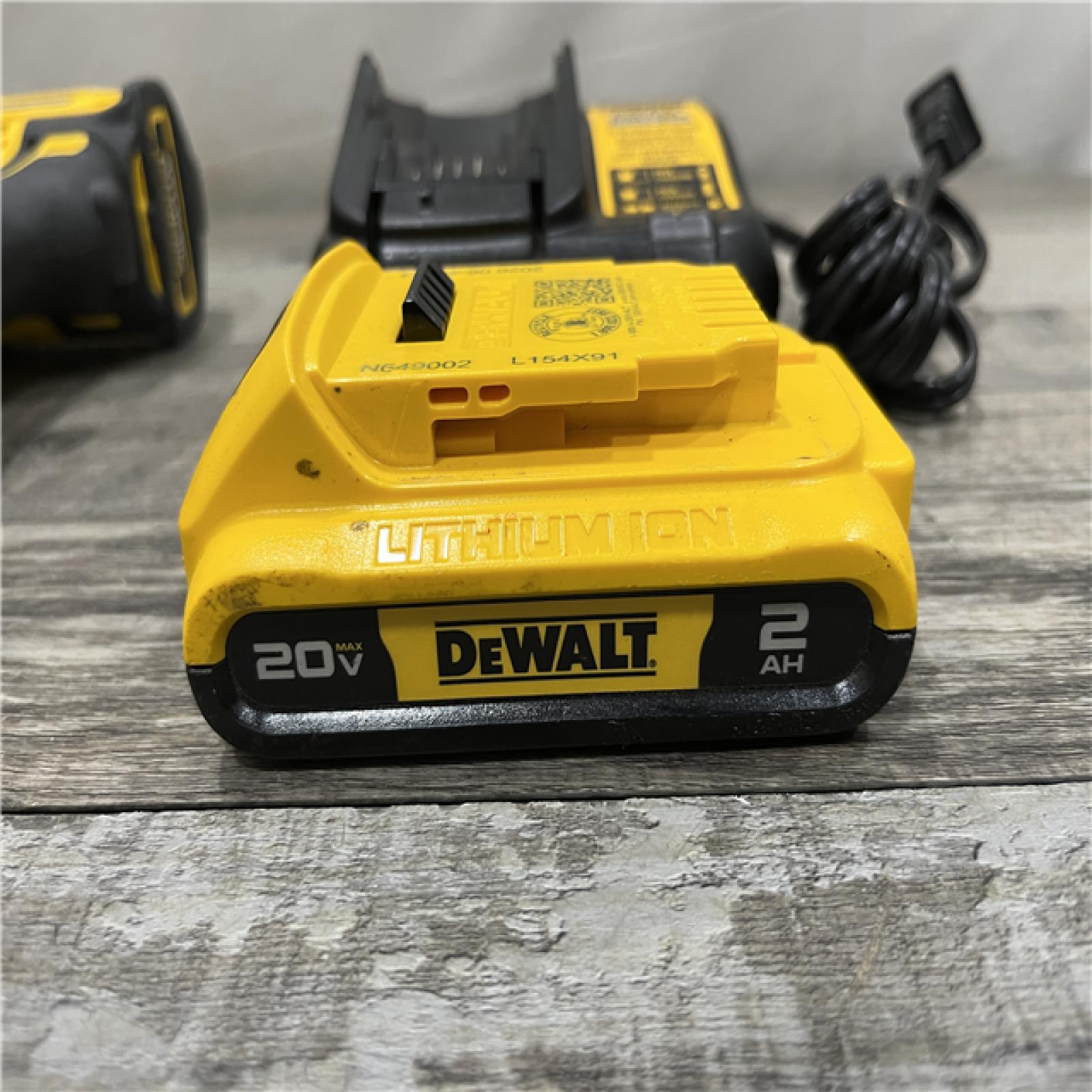 AS-IS DEWALT Atomic 20V Max Lithium-Ion Brushless Cordless Compact 1/4 in. Impact Driver Kit