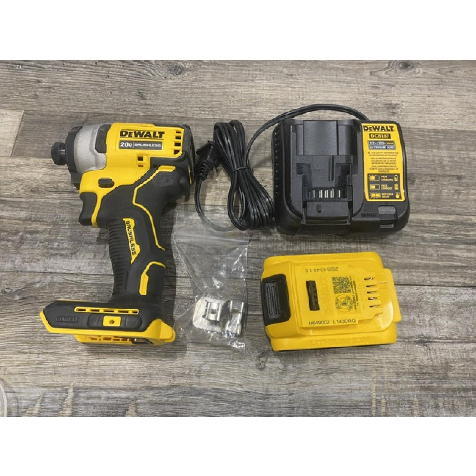 AS-IS DEWALT Atomic 20V Max Lithium-Ion Brushless Cordless Compact 1/4 in. Impact Driver Kit