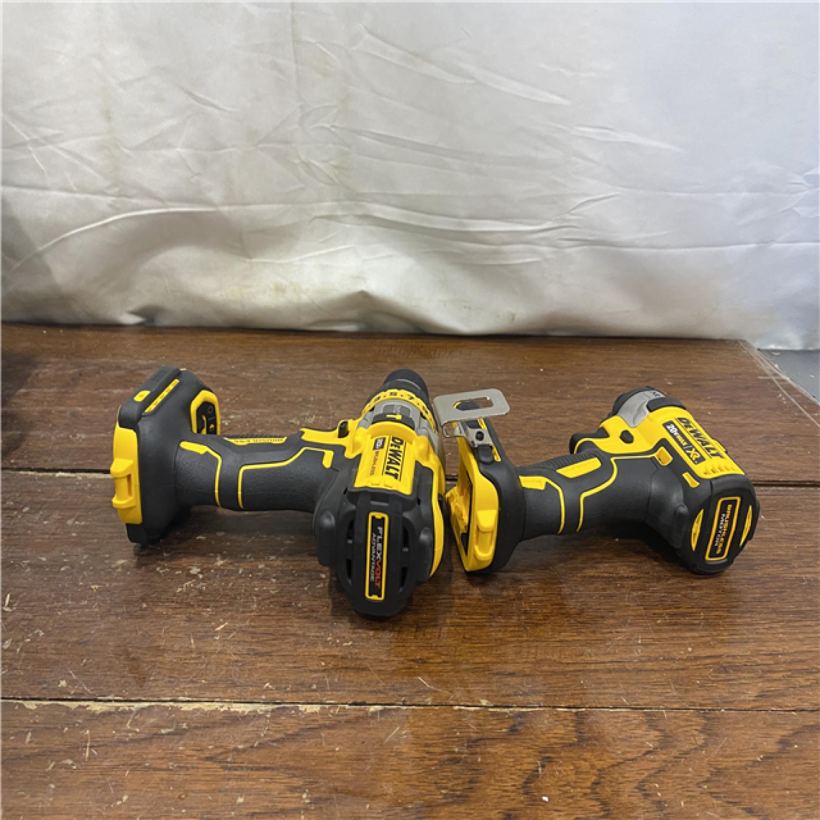 AS-IS DEWALT 20V MAX Cordless Brushless Hammer Drill/Driver 2 Tool Combo Kit with FLEXVOLT ADVANTAGE