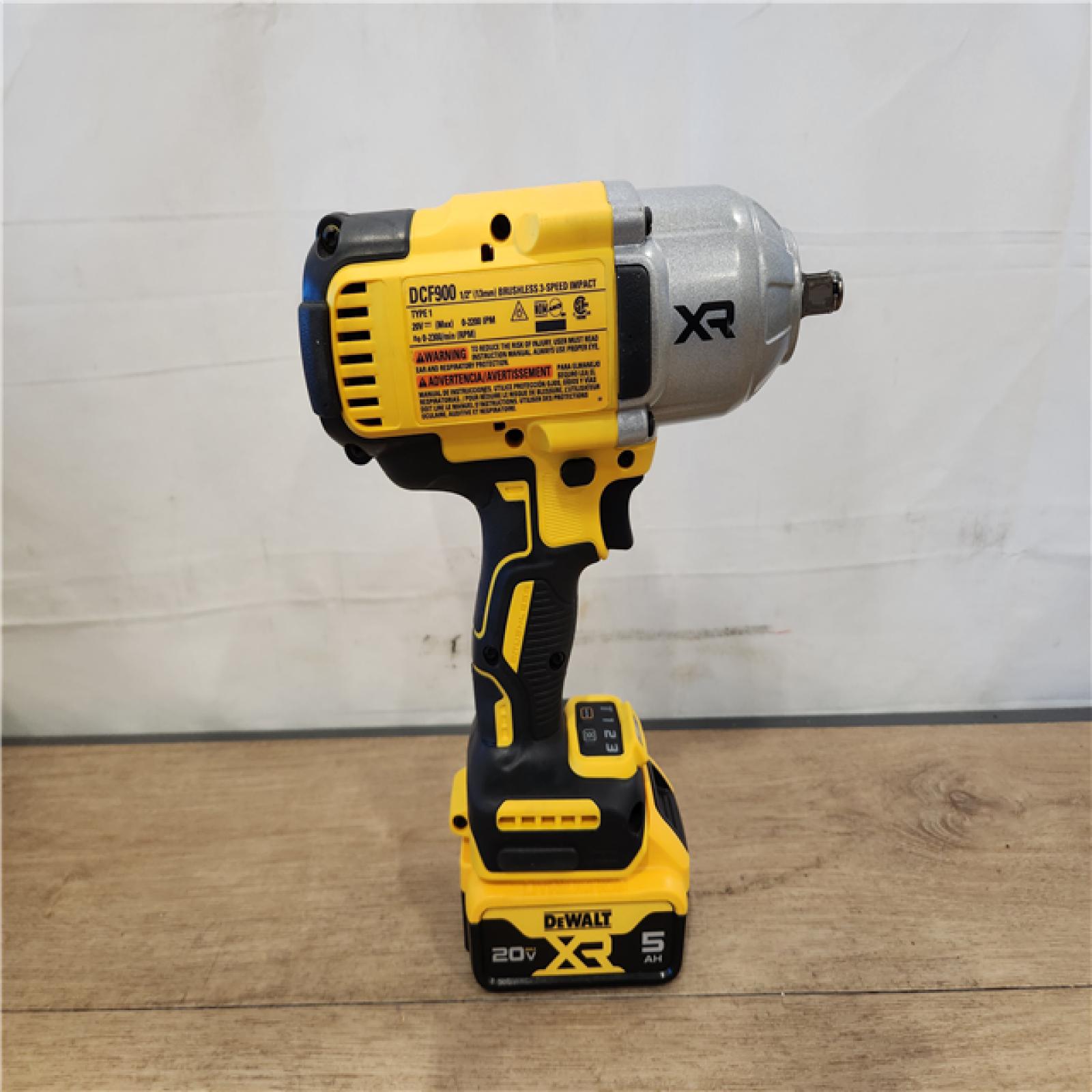 AS-IS- DEWALT 20V MAX Lithium-Ion Cordless 1/2 in. Impact Wrench Kit