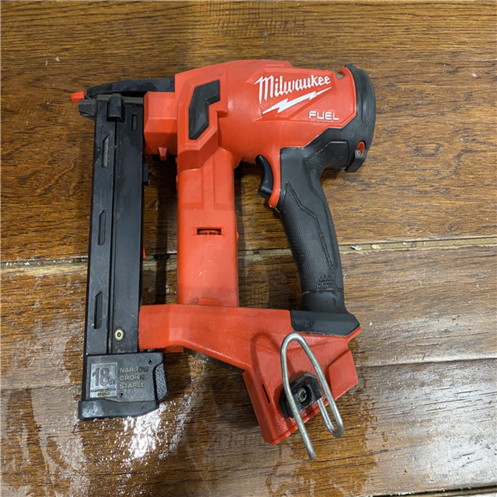 AS-IS MILWAUKEE M18 FUEL 18-Volt Lithium-Ion Brushless Cordless 18-Gauge 1/4 in. Narrow Crown Stapler (Tool-Only)