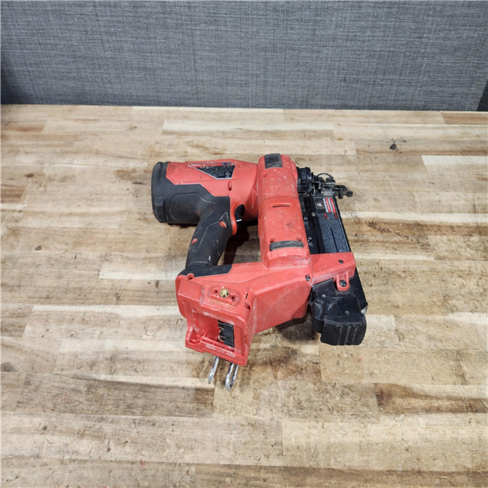 HOUSTON LOCATION - AS - IS Milwaukee FUEL 18-Volt Lithium-Ion Brushless Cordless Gen II 18-Gauge Brad Nailer (Tool-Only)