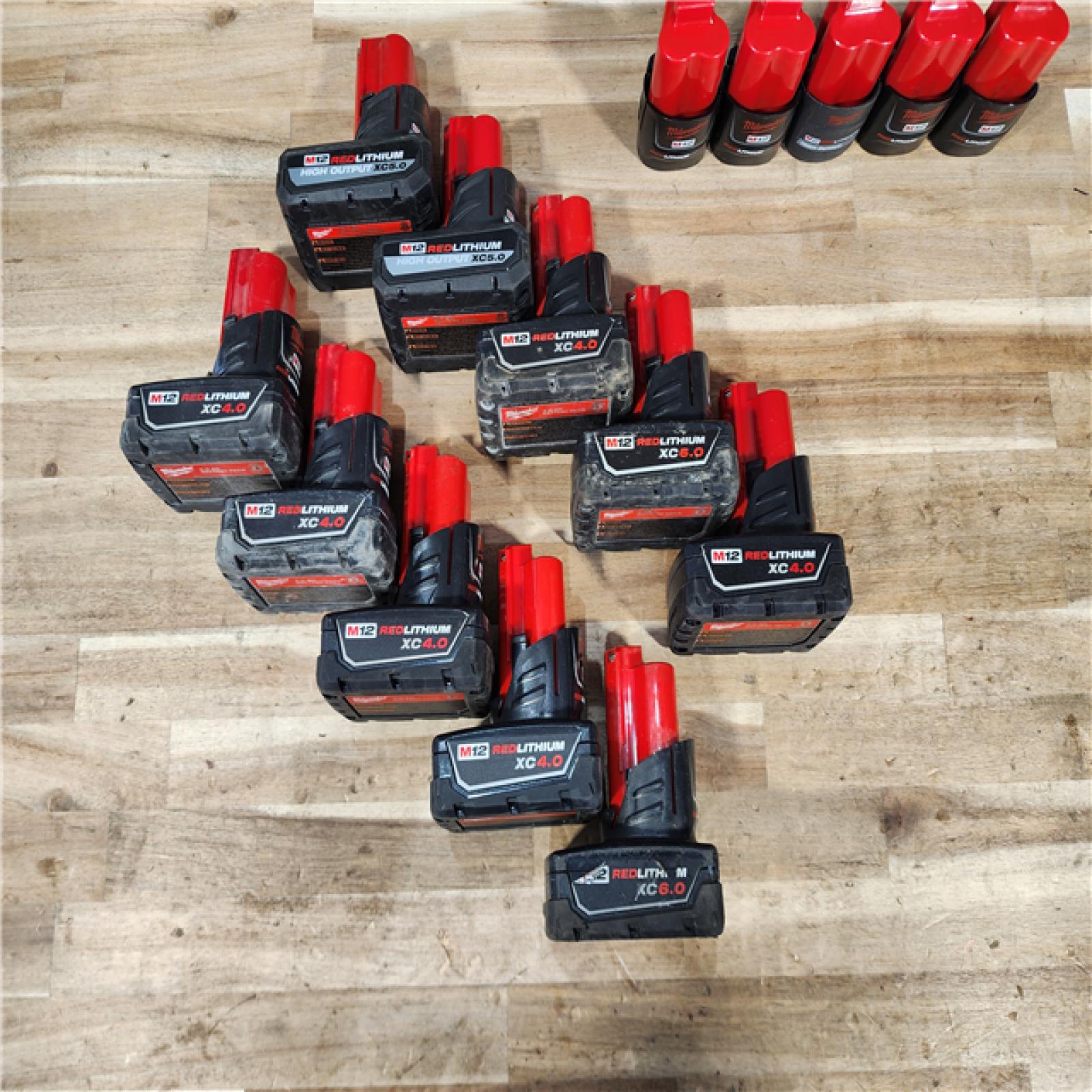 HOUSTON LOCATION - AS-IS MILWAUKEE BATTERY PACK QTY - 15