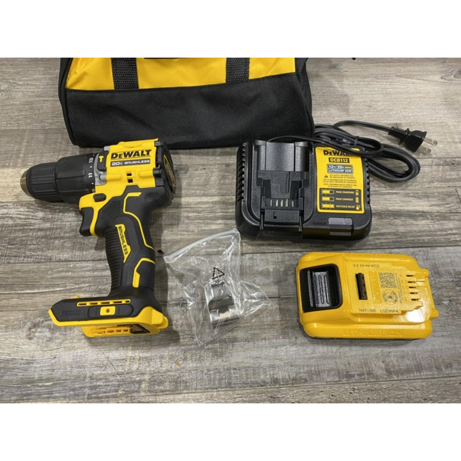 LIKE NEW -  DEWALT ATOMIC 20V Cordless 1/2 in. Compact Hammer Drill Kit