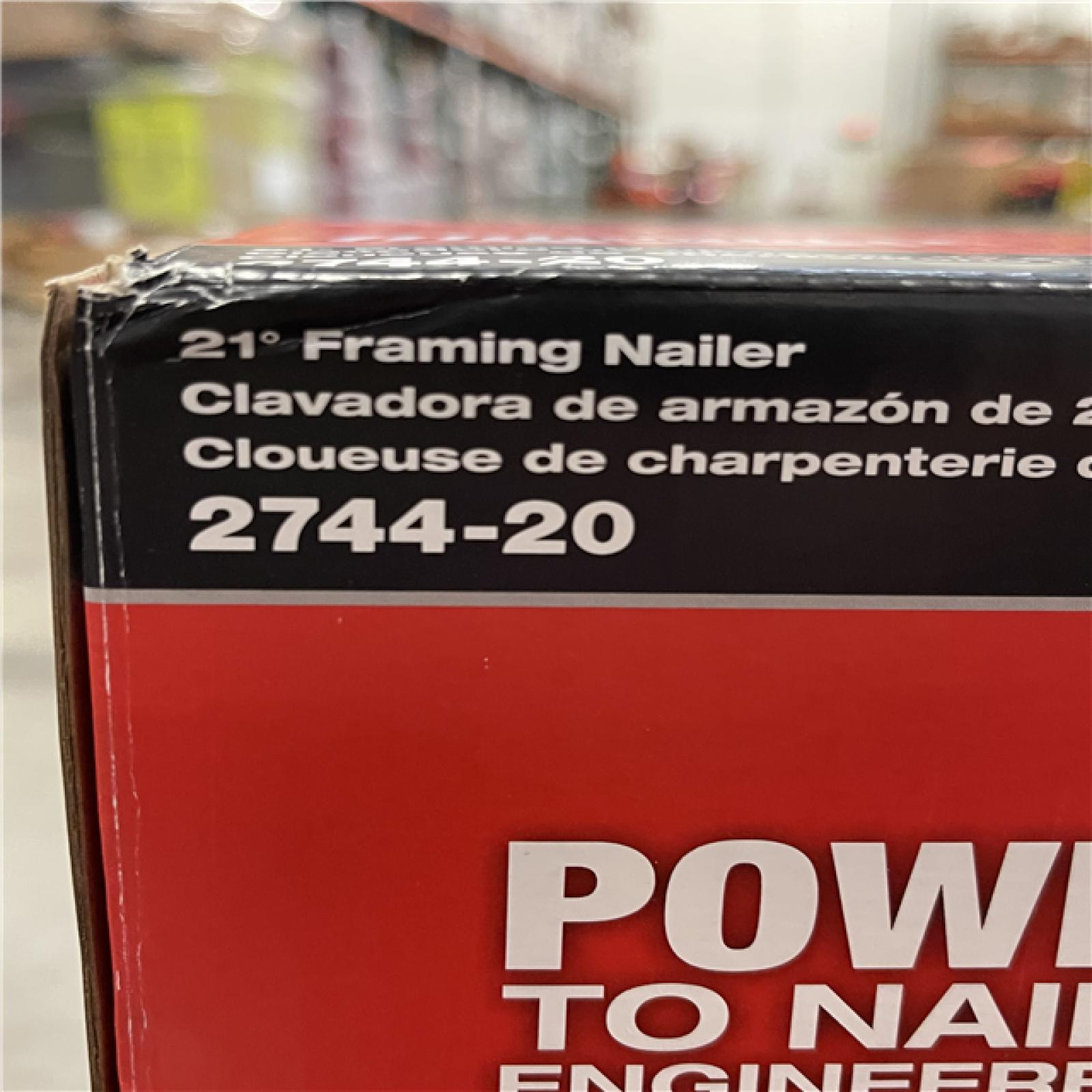 NEW! - Milwaukee M18 FUEL 3-1/2 in. 18-Volt 21-Degree Lithium-Ion Brushless Cordless Framing Nailer (Tool-Only)