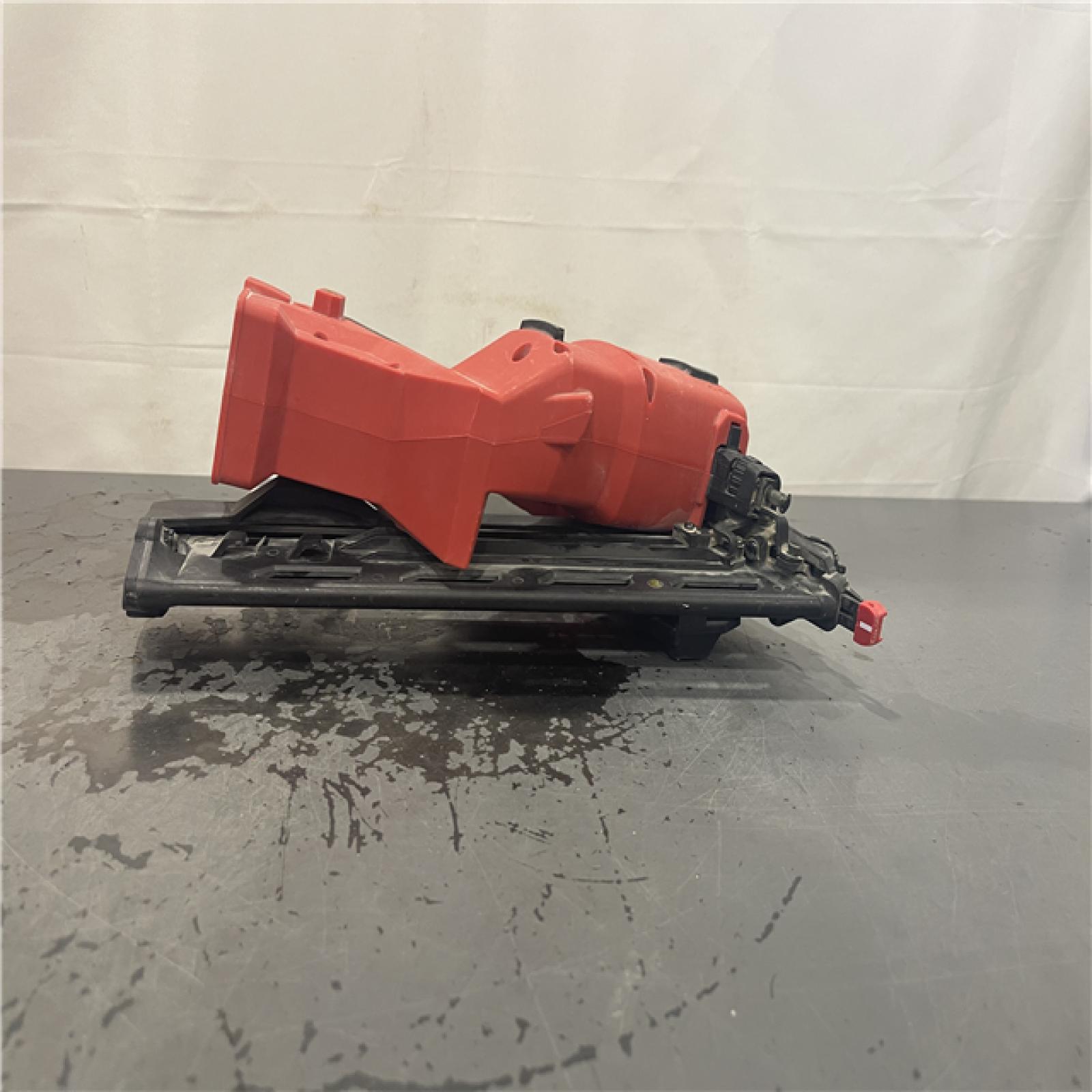 AS-IS- Milwaukee M18 FUEL 15 Ga. 18 Volt Brushless Angled Finish Nailer (TOOL ONLY)