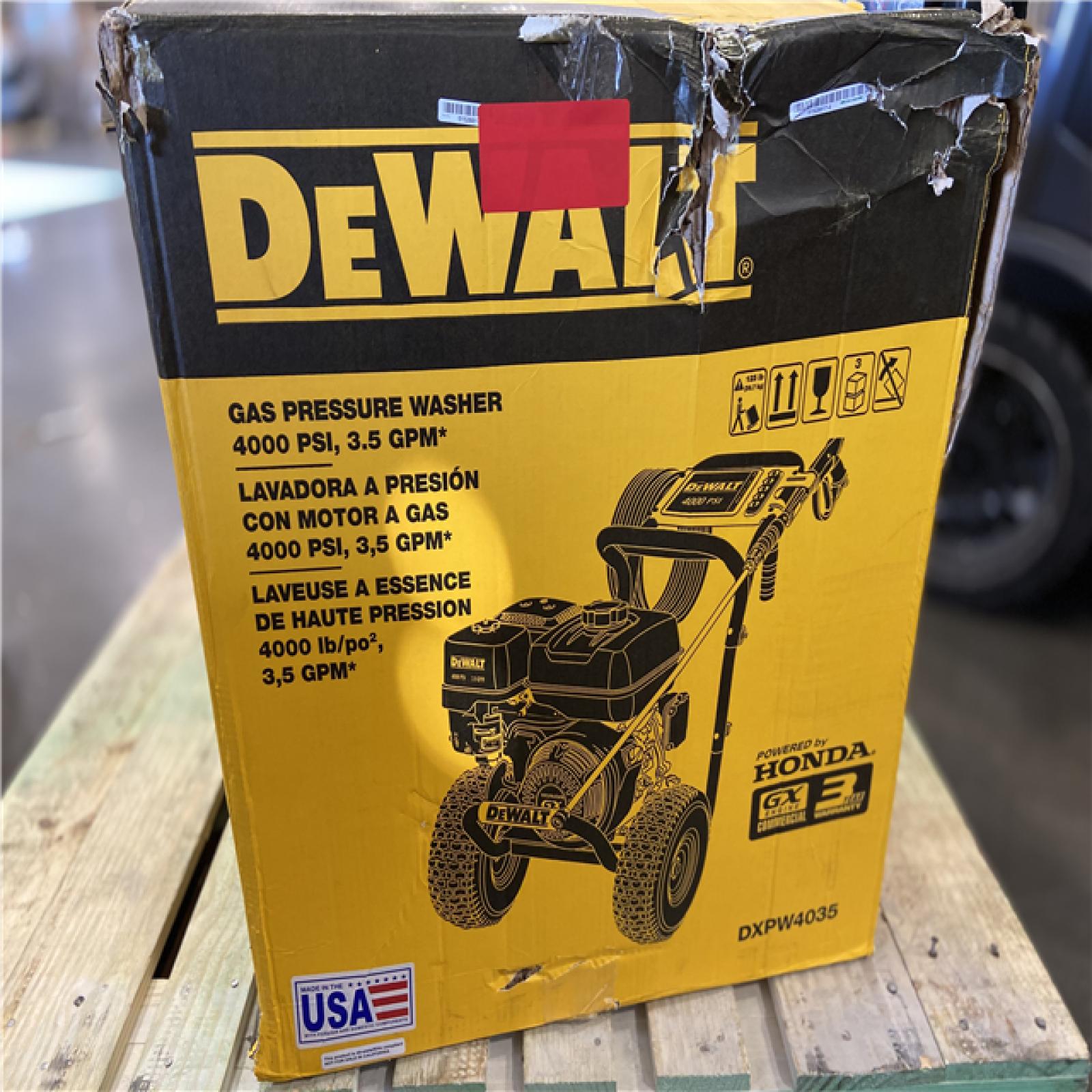 DALLAS LOCATION - DEWALT 4000 PSI 3.5 GPM Cold Water Gas Pressure Washer with HONDA GX270 Engine