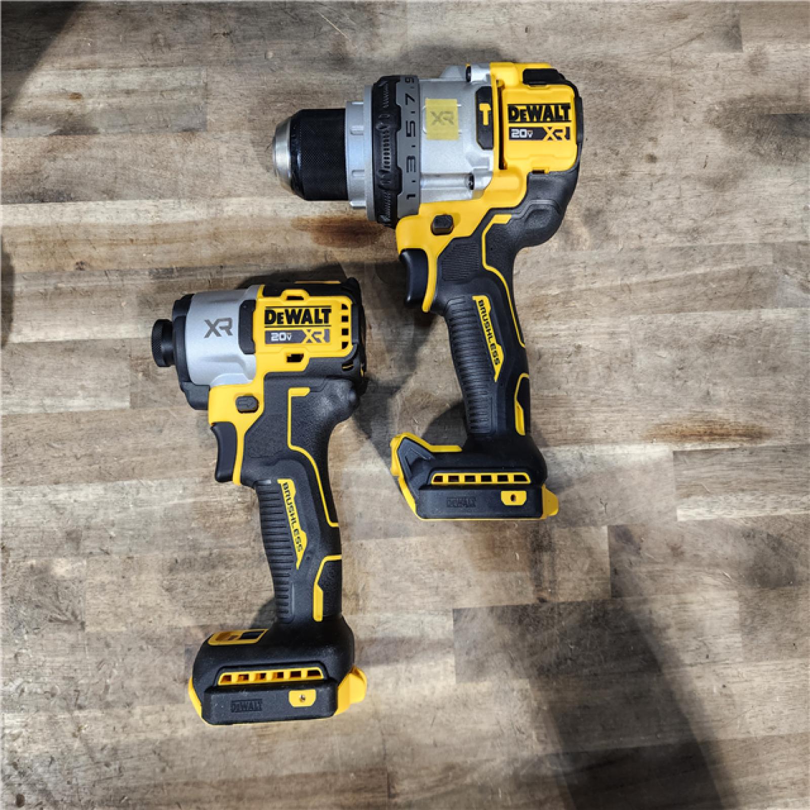 HOUSTON LOCATION - AS-IS (APPEARS LIKE NEW) DeWalt 20V MAX XR Cordless Brushless 2 Tool Hammer Drill and Impact Driver Kit