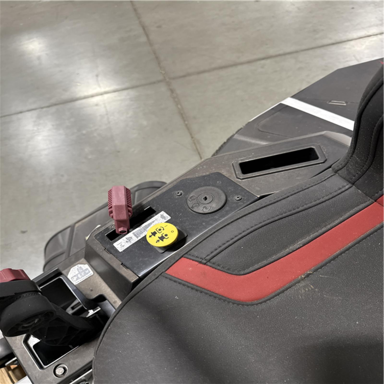 California Murray Cruz Riding Mower