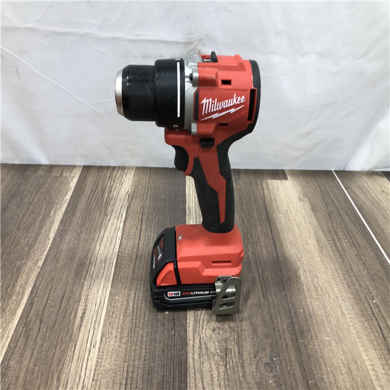 AS-IS Milwaukee 18V Lithium-Ion Brushless Cordless 1/2 in. Compact Drill/Driver Kit
