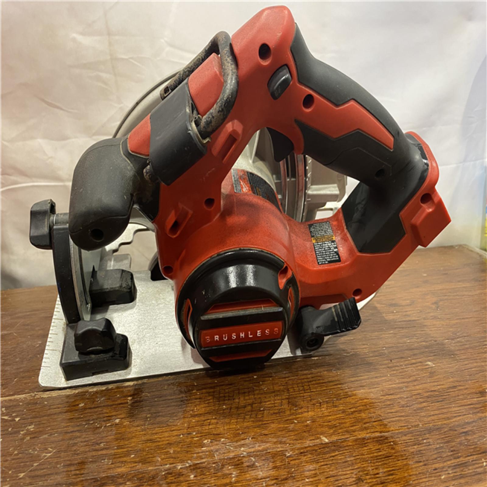 AS-IS Milwaukee Tools M18 FUEL 7-1/4 Circular Saw (Tool Only) 2834-20