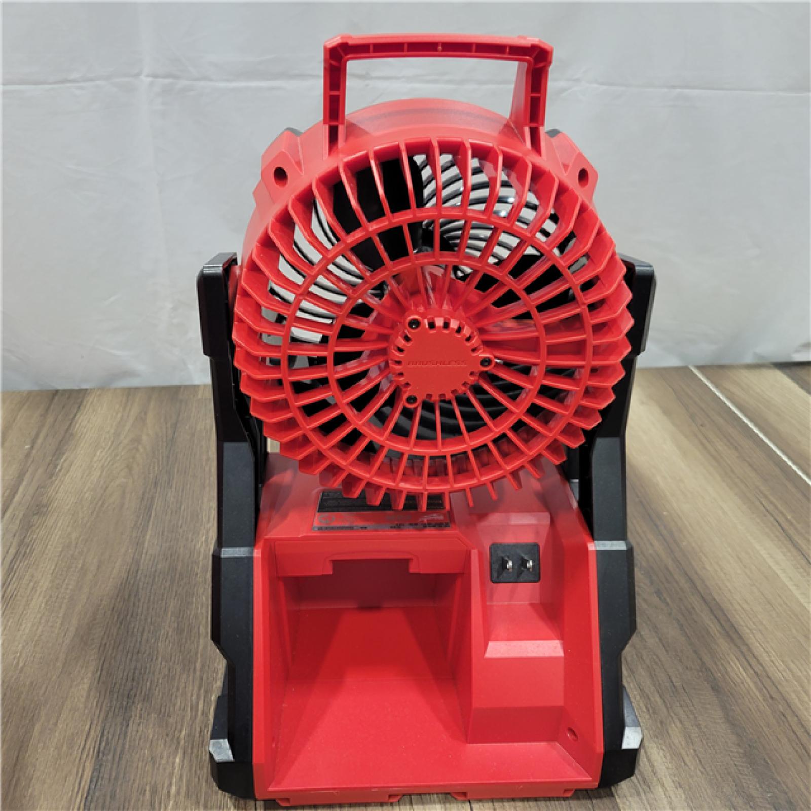 AS-IS  Milwaukee M18 16 in. H Personal Fan
