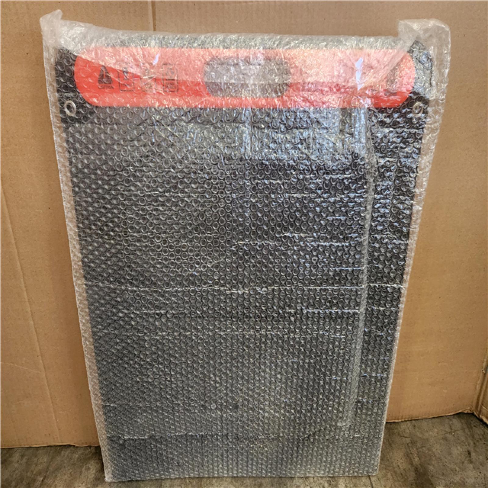 Phoenix NEW Jackery SolarSaga 100-Watt Portable Solar Panel for Explorer 290/550/880/1000/1500 Power Station with built-in 2 USB Outputs