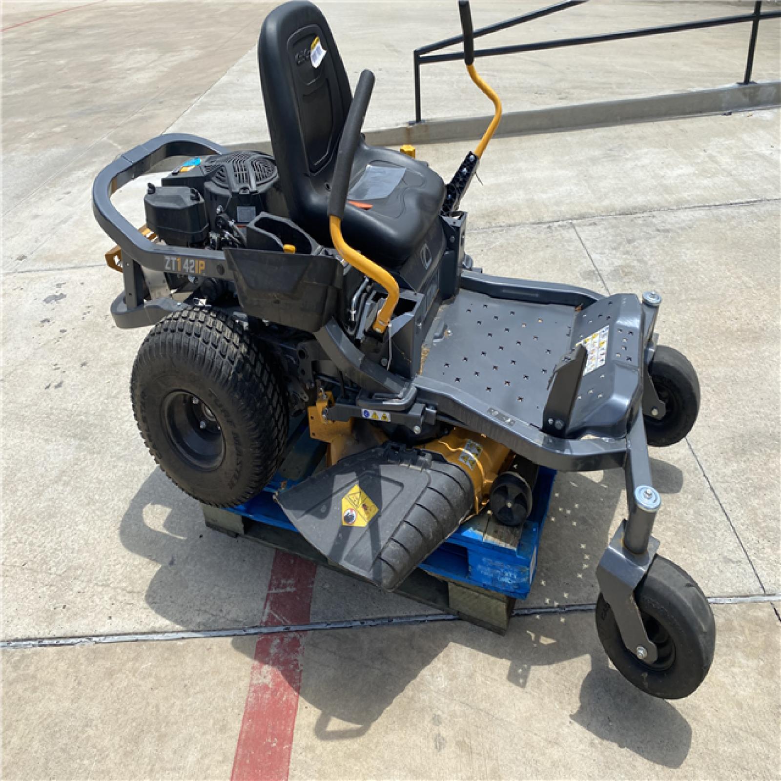 Houston Location - AS IS Cub Cadet Ultima ZT1 42IP 42 Riding Mower