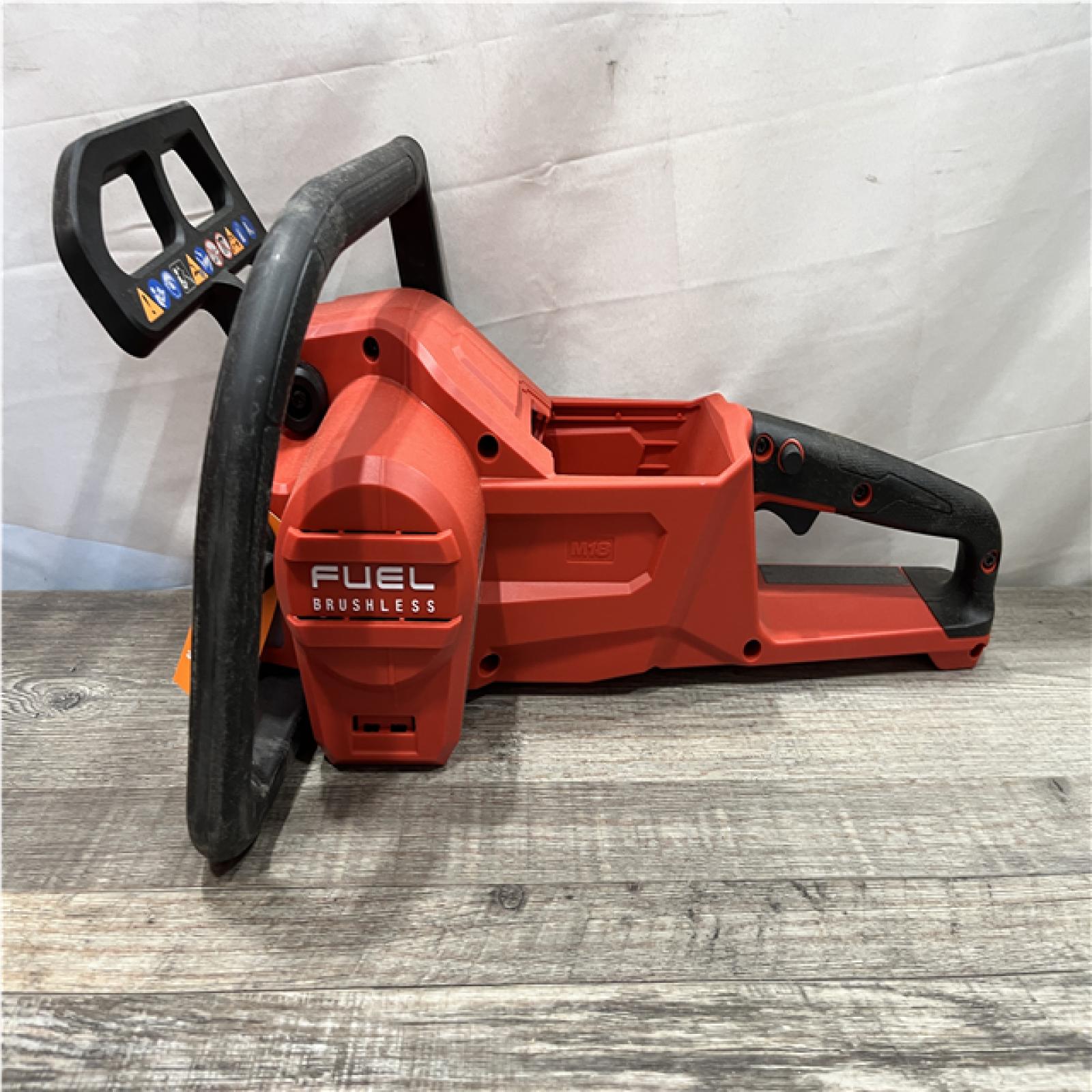 AS-IS Milwaukee FUEL 16 in. 18V Lithium-Ion Brushless Battery Chainsaw Kit