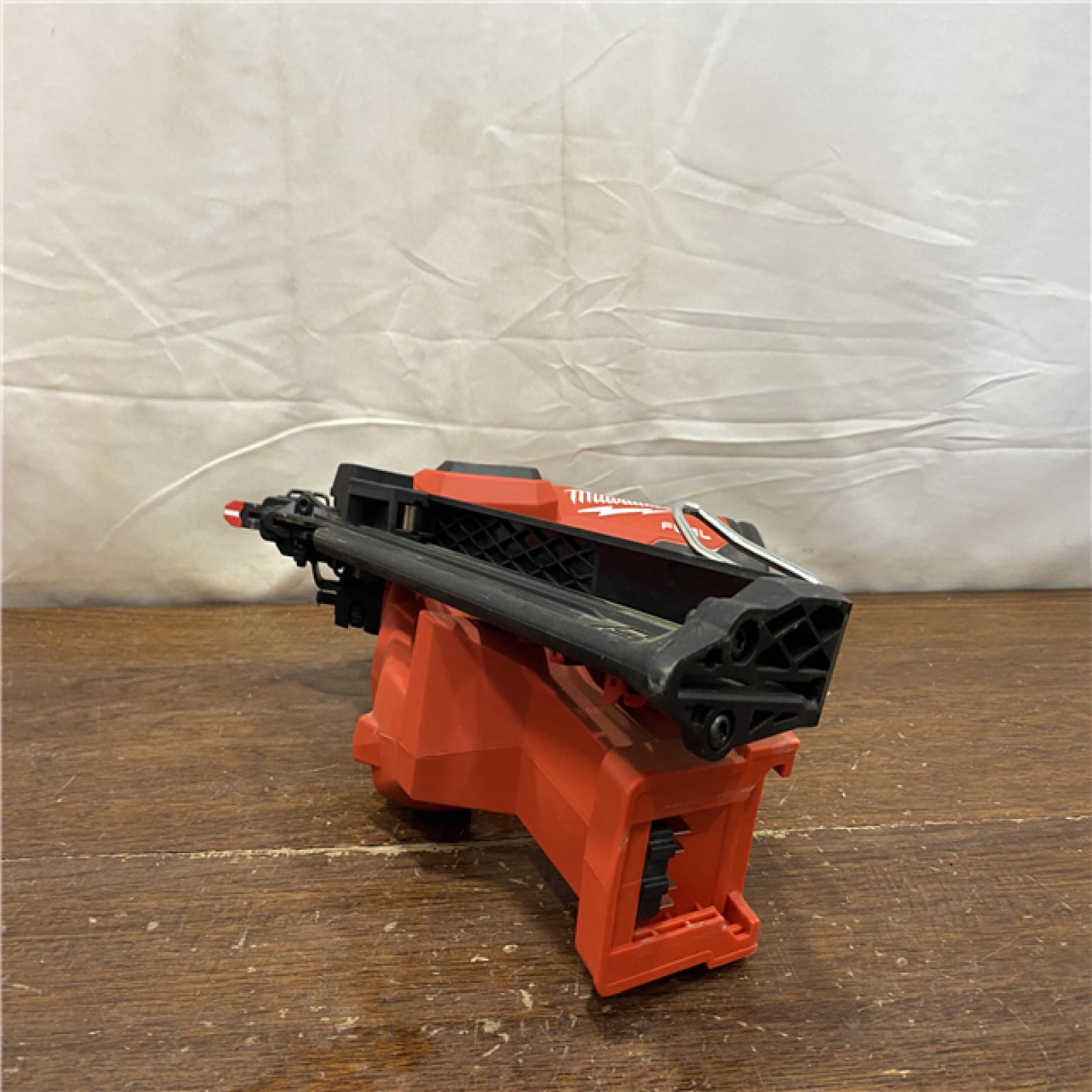AS-IS Milwaukee 2839-20 M18 FUEL 15 Ga. 18 Volt Brushless Angled Finish Nailer