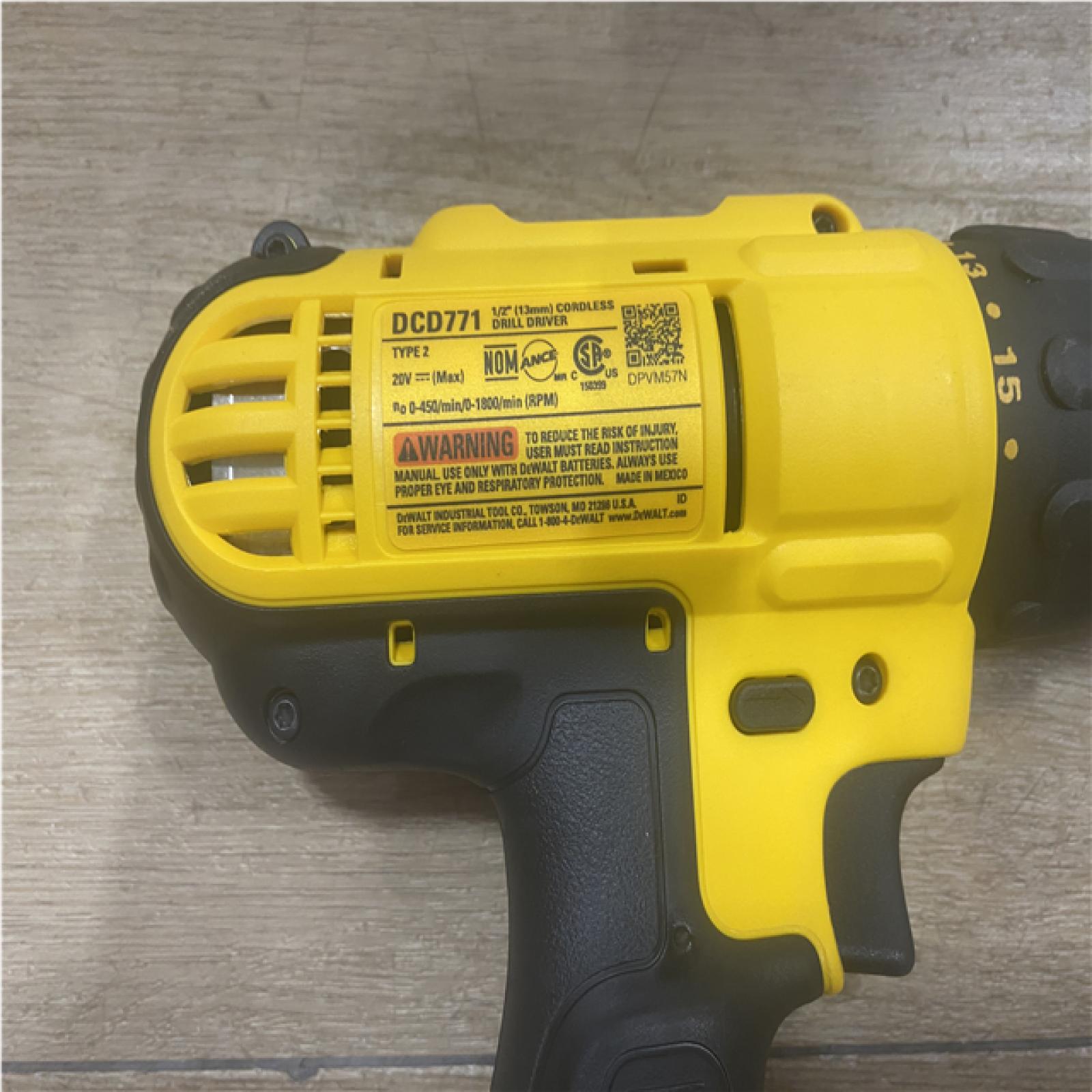 as-is DEWALT 20V MAX Cordless 1/2 in. Drill/Driver Kit