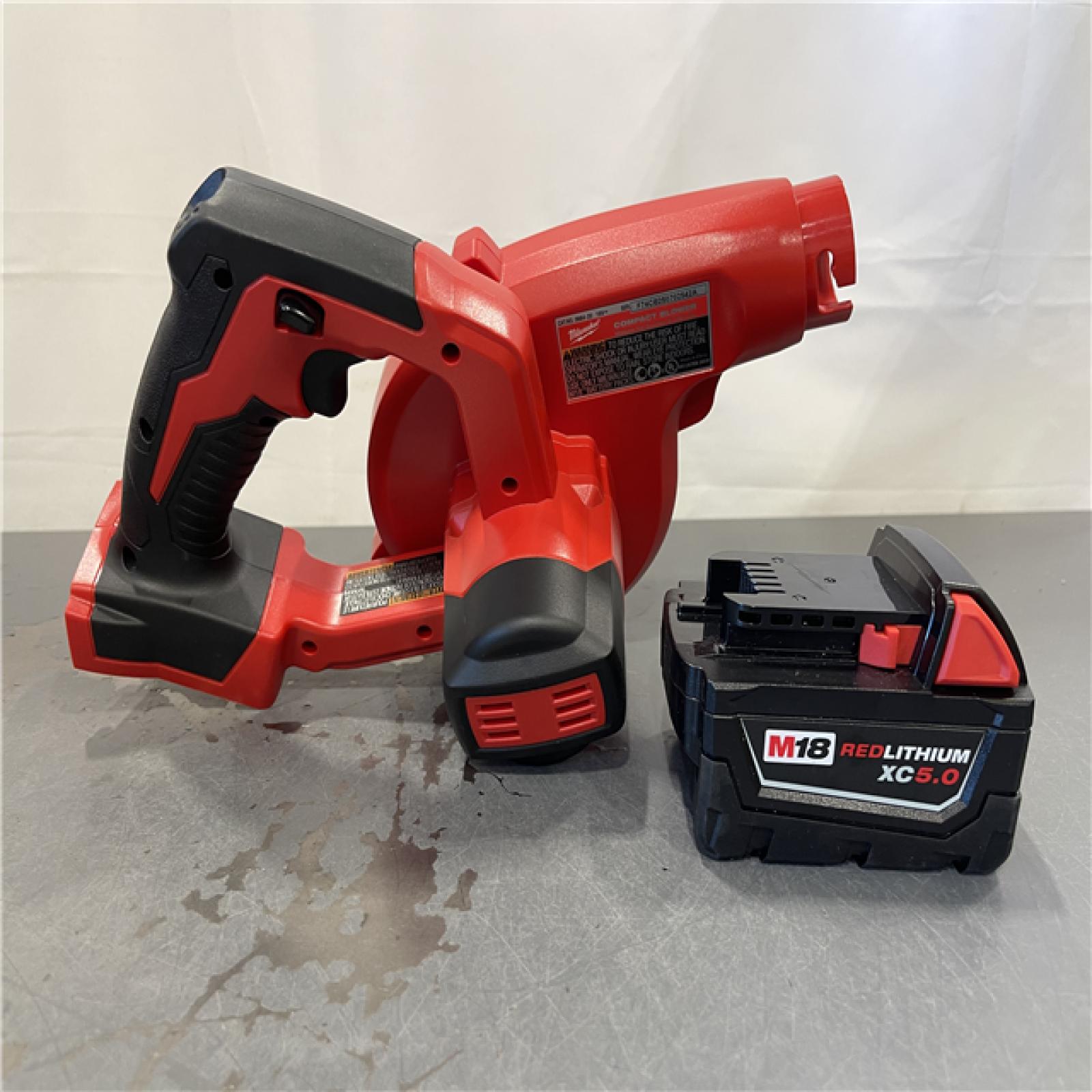 AS-IS - Milwaukee M18 18-Volt Lithium-Ion Cordless Compact Blower Kit