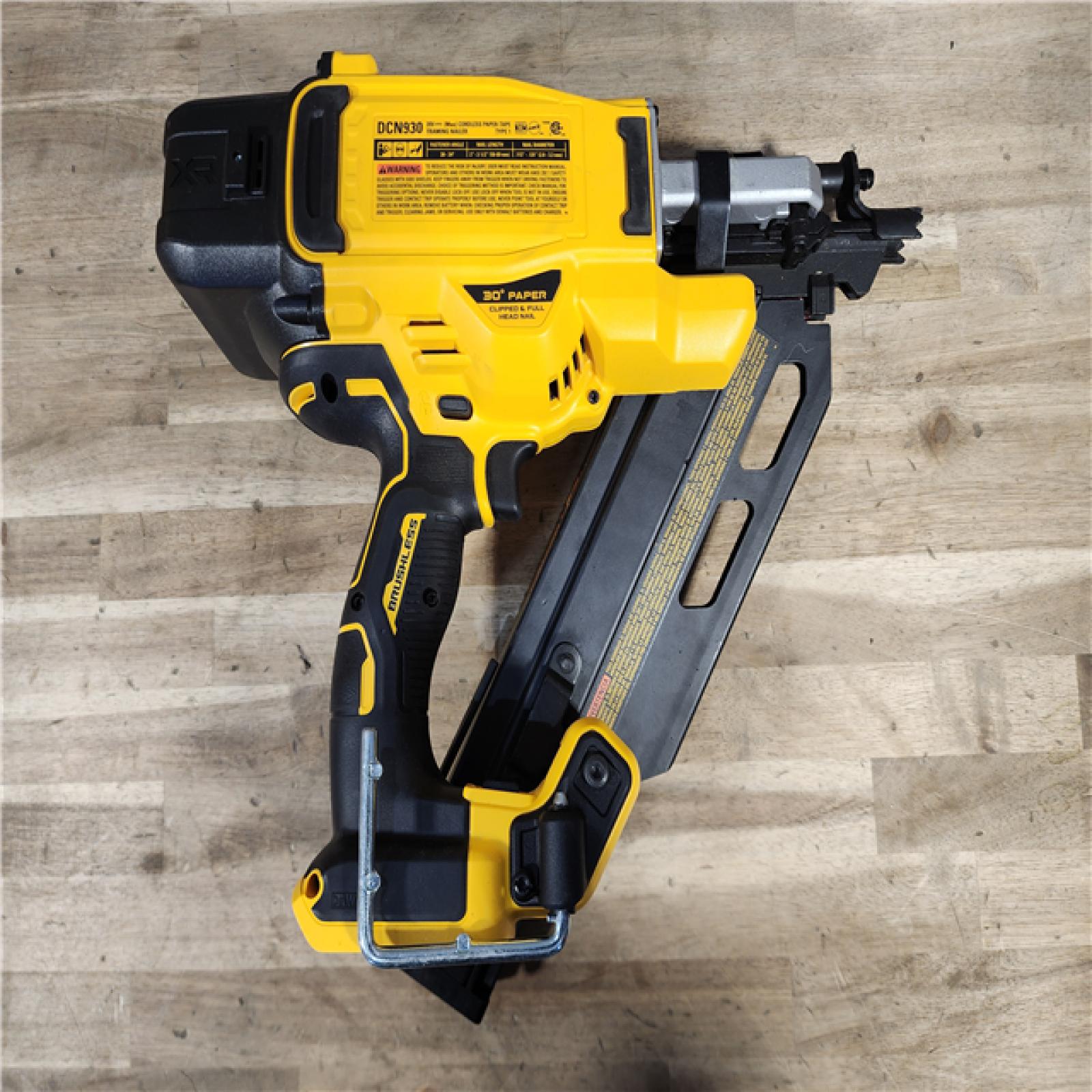 HOUSTON LOCATION - AS-IS DEWALT 20-Volt 30° Cordless Framing Nailer (Tool-Only)