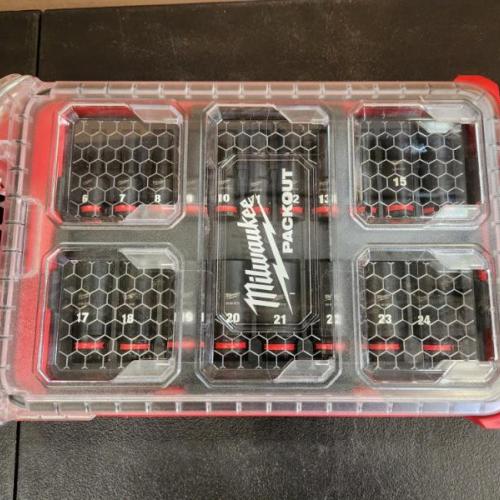 Phoenix NEW Milwaukee SHOCKWAVE Impact-Duty 3/8 in. Drive Metric Deep Well Impact PACKOUT Socket Set (19-Piece)