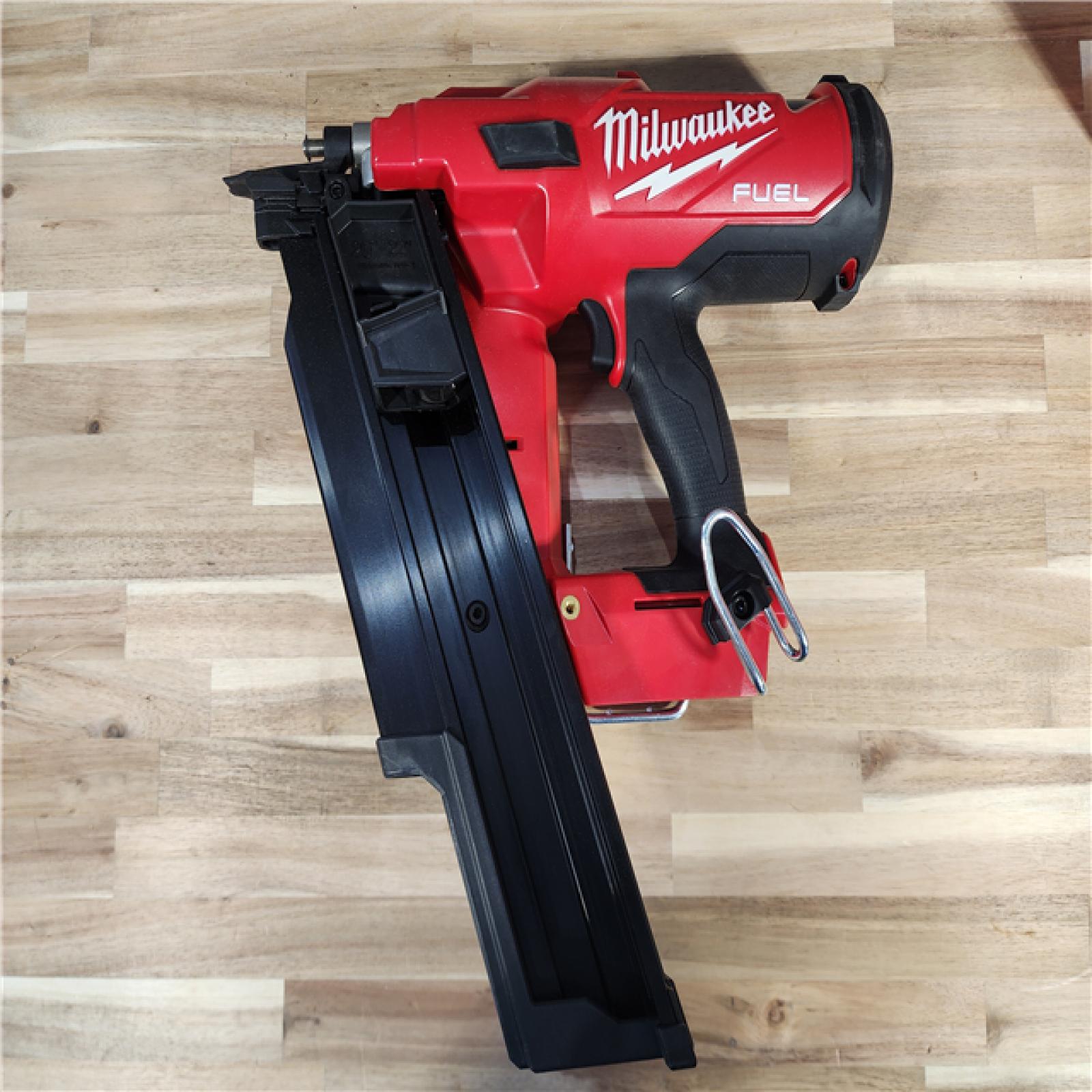 HOUSTON LOCATION - AS-IS (APPEARS LIKE NEW) Milwaukee 2744-20 M18 FUEL 21-Degree Cordless Framing Nailer (Tool Only)