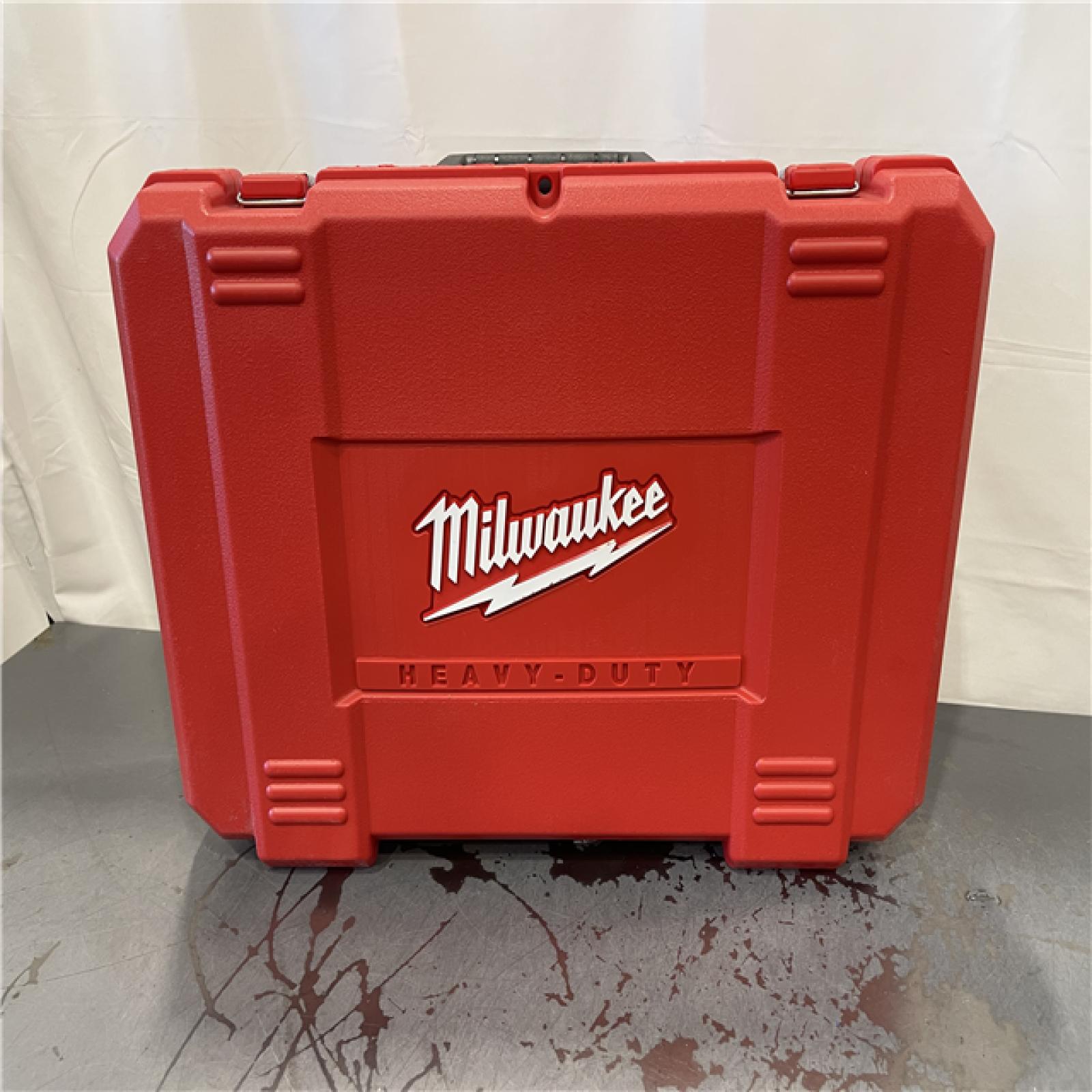 AS-IS - Milwaukee M12 12-Volt Lithium-Ion Force Logic Cordless Press Tool Kit