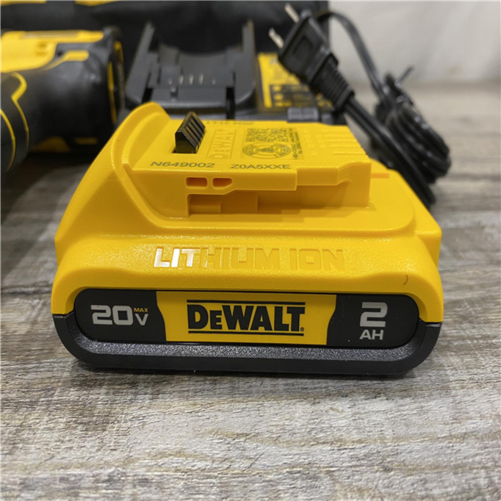 AS-IS DEWALT Atomic 20V Max Lithium-Ion Brushless Cordless Compact 1/4 in. Impact Driver Kit