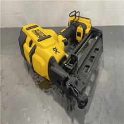 AS-IS - DEWALT 20V MAX Lithium-Ion 15-Degree Electric Cordless Roofing Nailer Kit