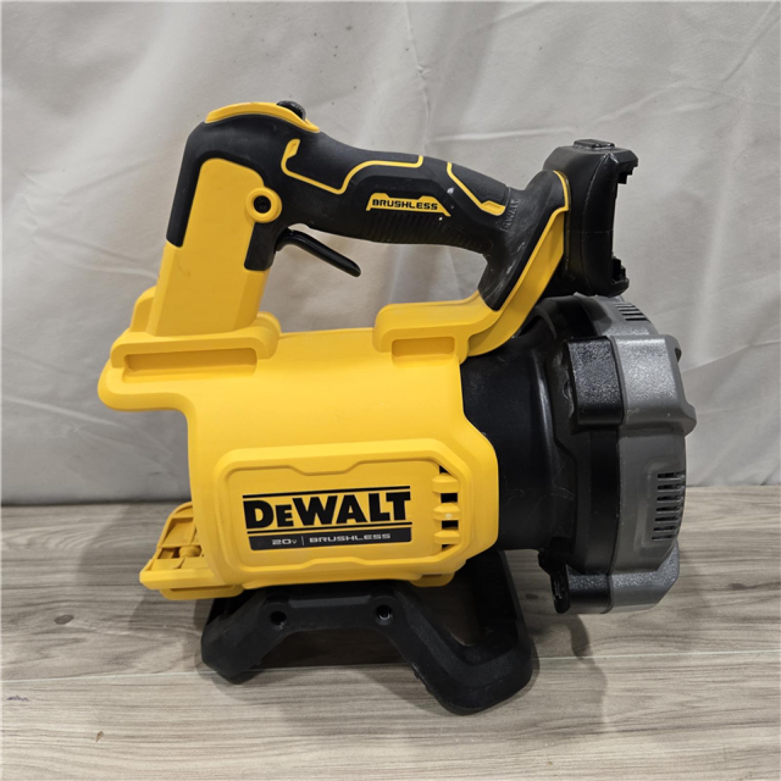 AS-IS DeWalt Brushless Cordless Handheld Leaf Blower Kit
